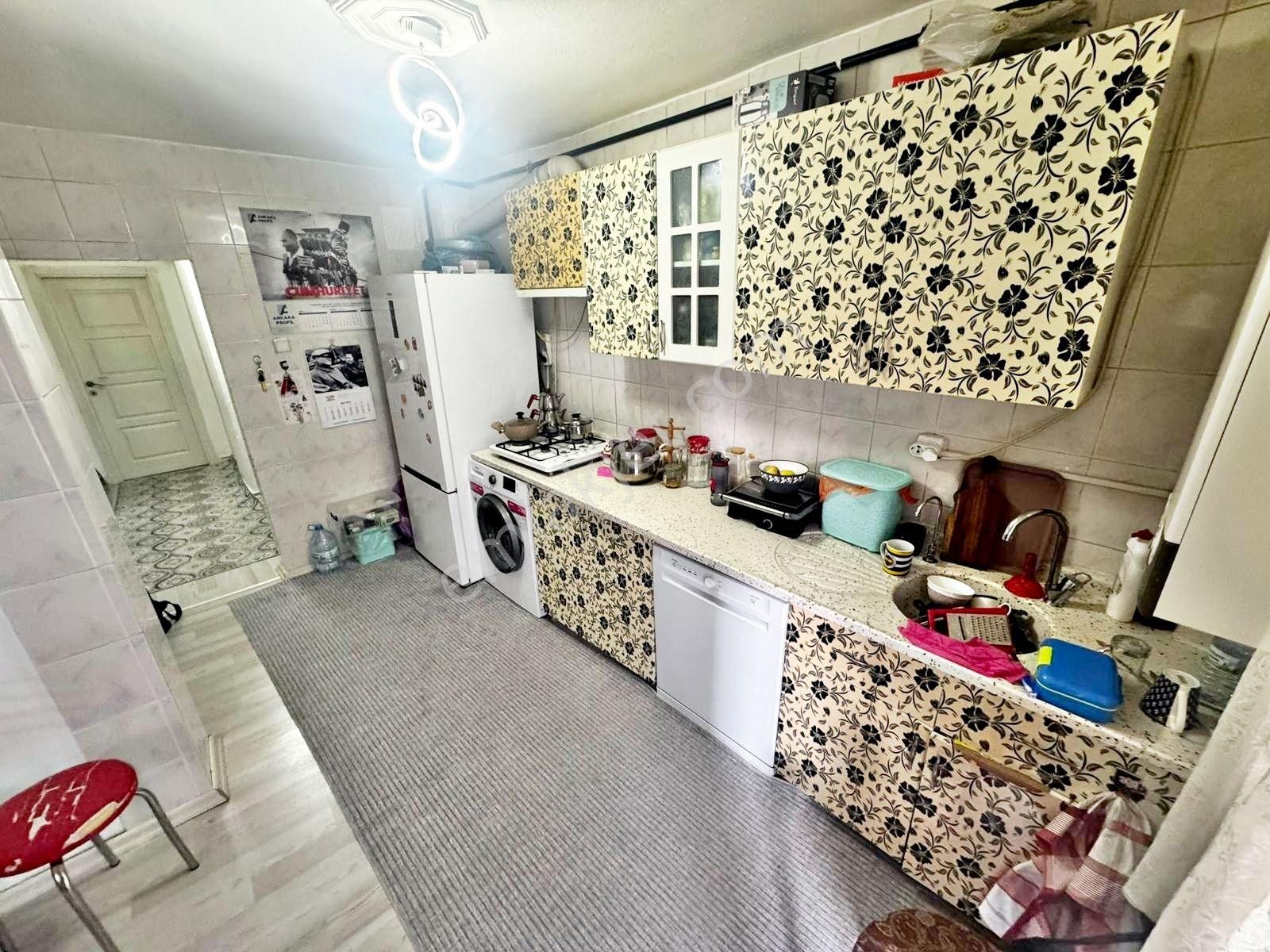 Ergenekon'da Ankara Manzaralı Arakat Yapılı Acil Satılık 2+1 Daire..