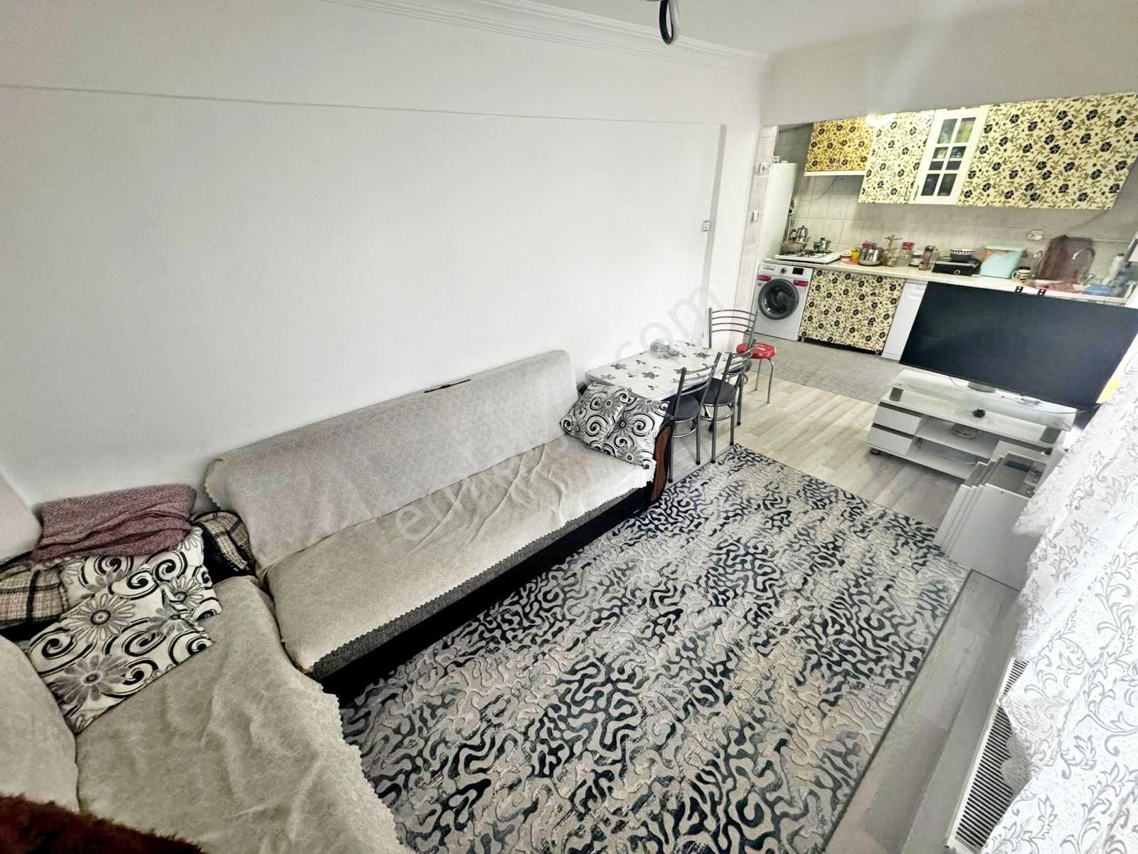 Ergenekon'da Ankara Manzaralı Arakat Yapılı Acil Satılık 2+1 Daire.. - Görsel 11