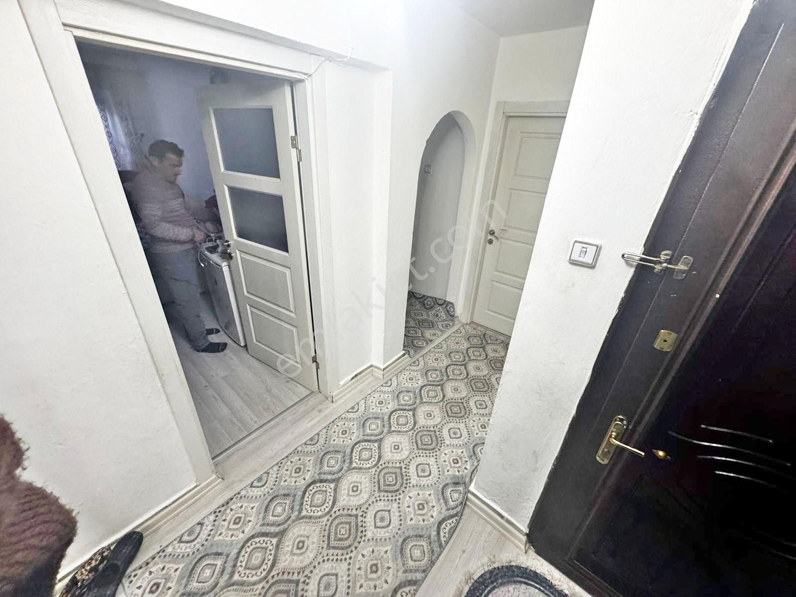 Ergenekon'da Ankara Manzaralı Arakat Yapılı Acil Satılık 2+1 Daire.. - Görsel 25