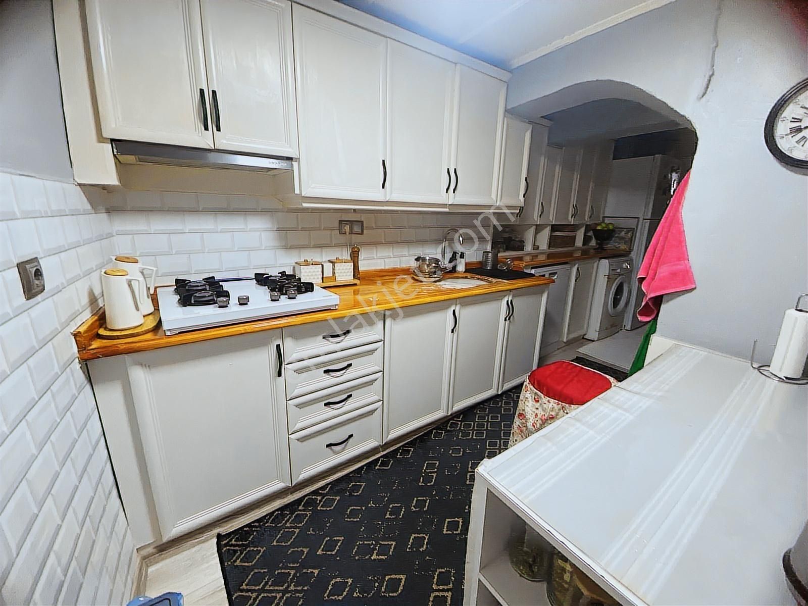 Urla Merkezde Sanat Sokağına Yürüme Mesafesinde Müstakil Ev - Görsel 17