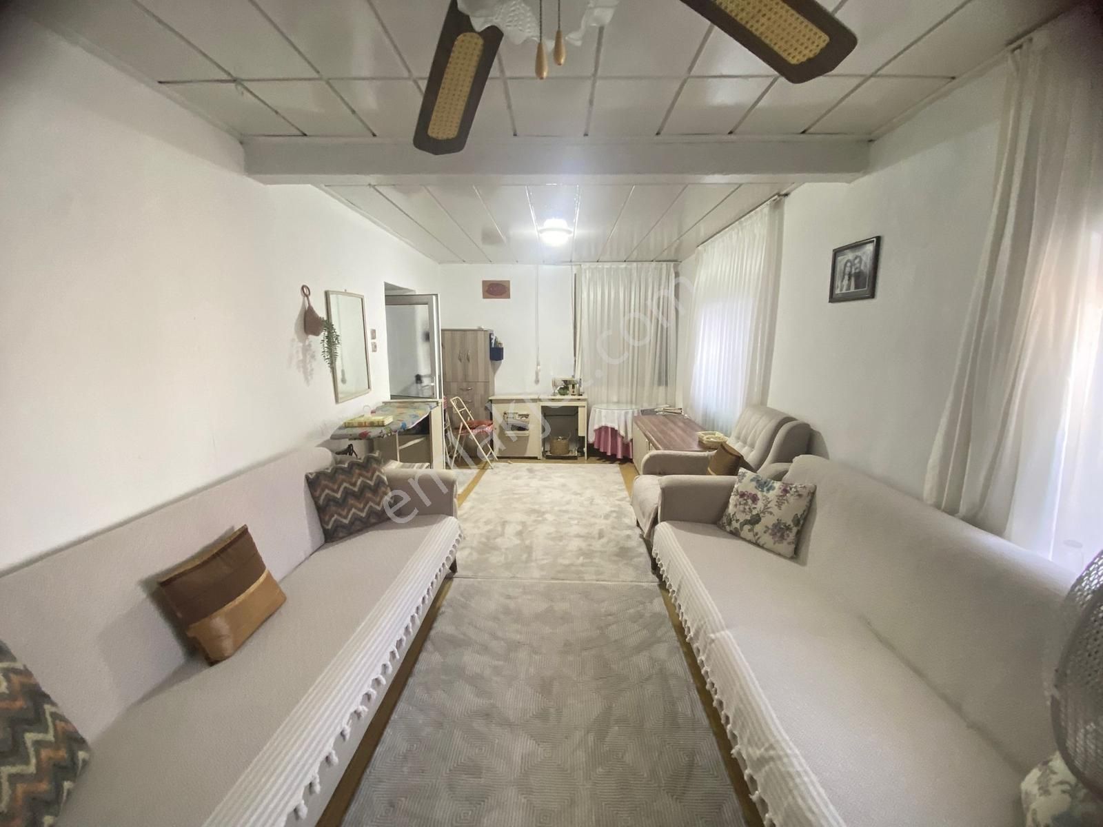 Urla Merkezde Sanat Sokağına Yürüme Mesafesinde Müstakil Ev - Görsel 25