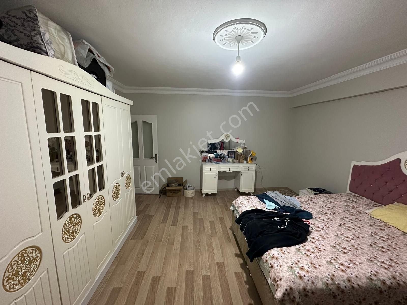 Esenyurt Saadetdere Turgut Özal Mahallesinde Toriuma ,metrobüs E Yakın Kiralık 3+1 130 M2 Daire - Görsel 28