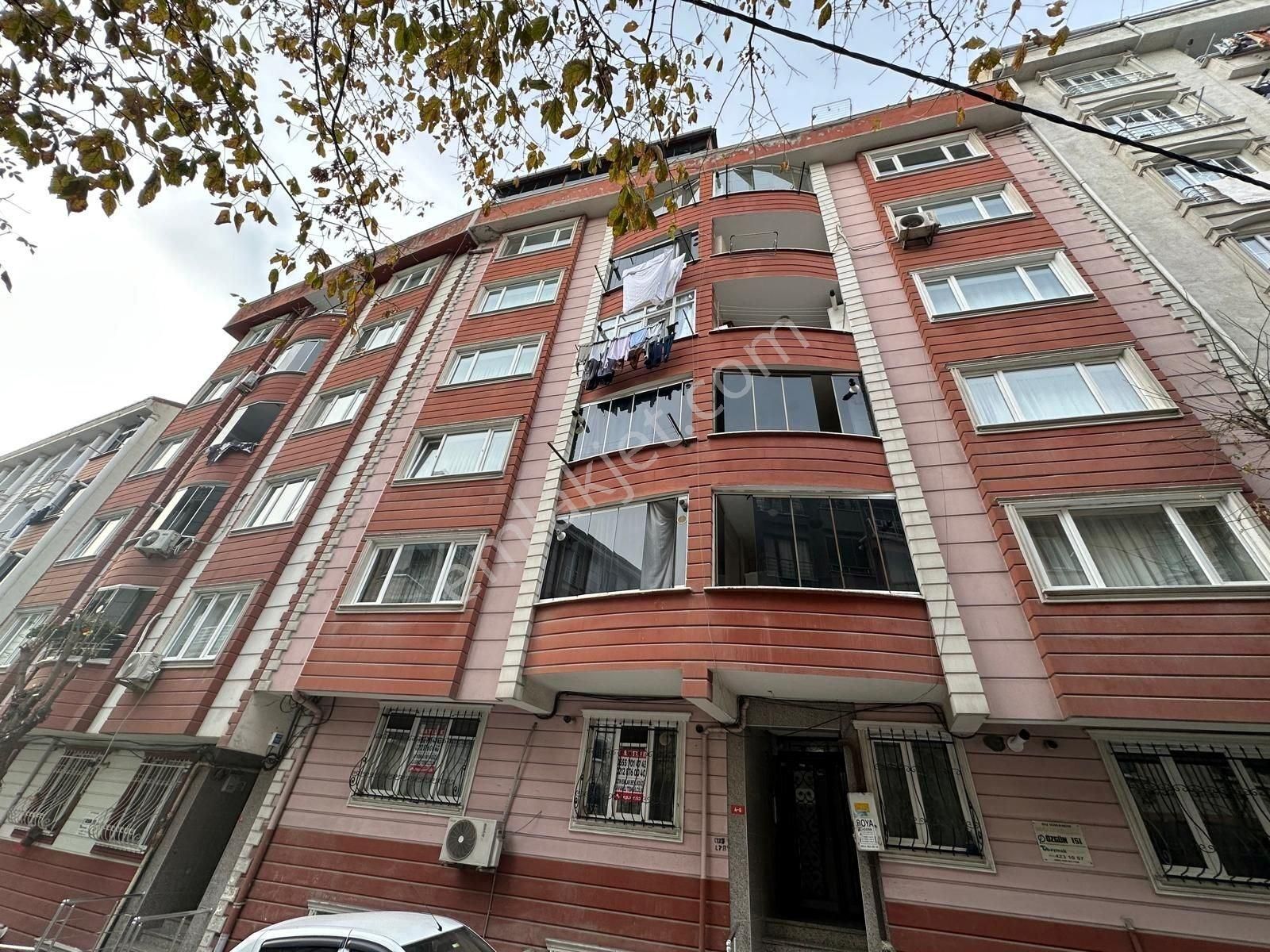 Esenyurt Saadetdere Turgut Özal Mahallesinde Toriuma ,metrobüs E Yakın Kiralık 3+1 130 M2 Daire - Görsel 4