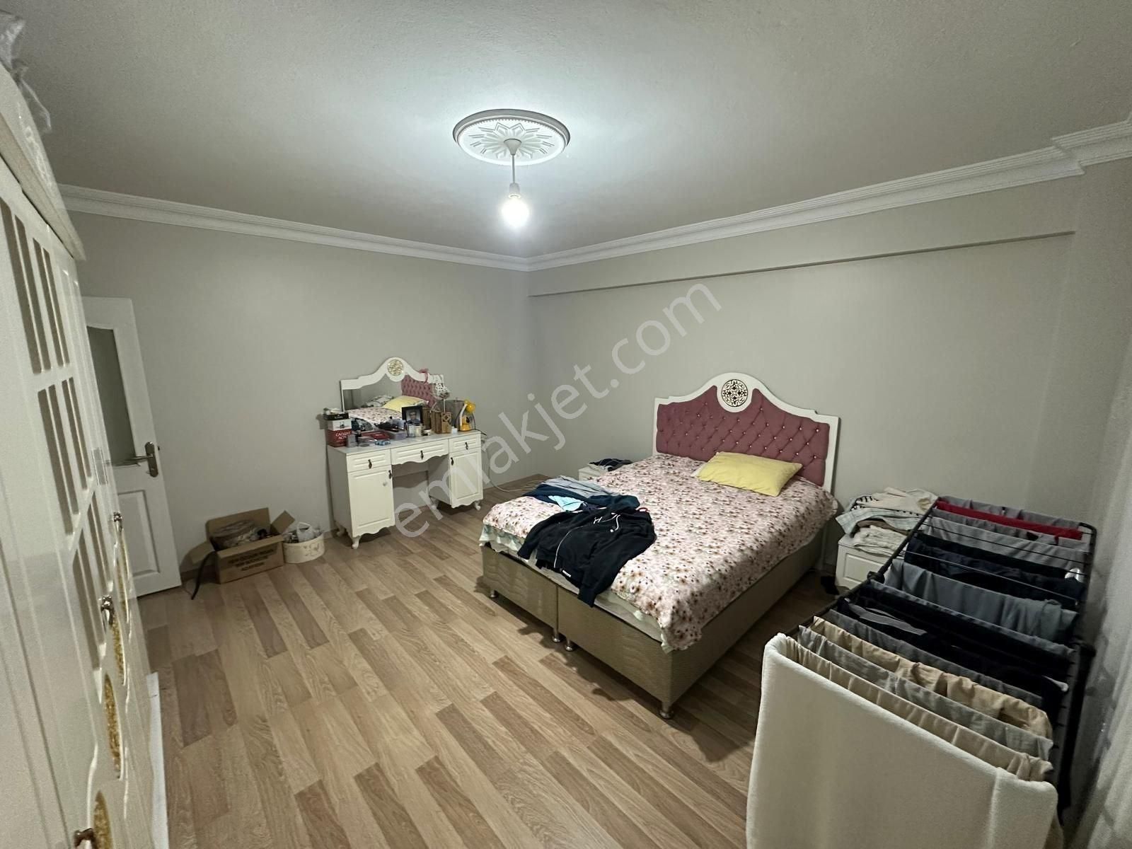 Esenyurt Saadetdere Turgut Özal Mahallesinde Toriuma ,metrobüs E Yakın Kiralık 3+1 130 M2 Daire - Görsel 23