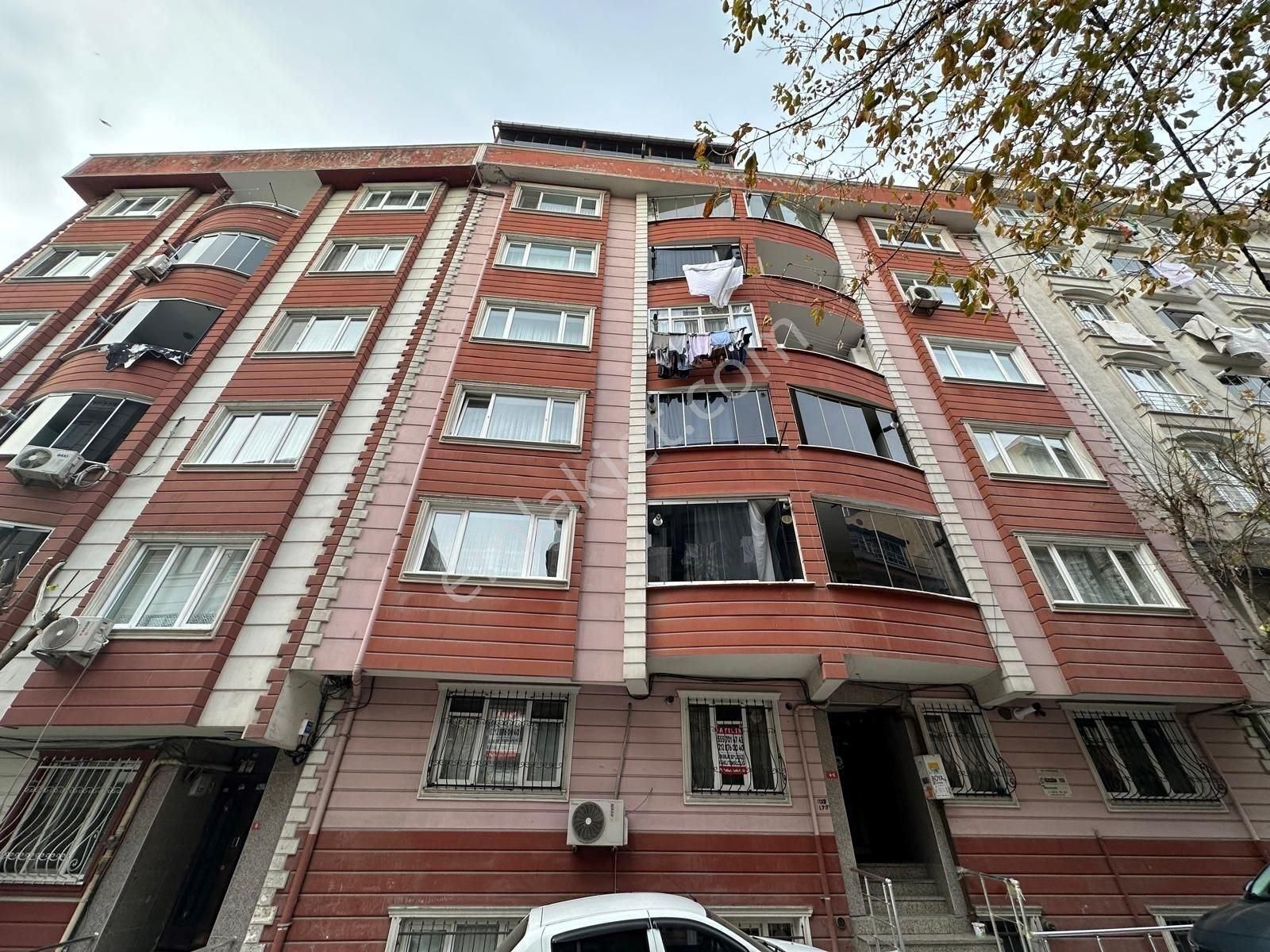 Esenyurt Saadetdere Turgut Özal Mahallesinde Toriuma ,metrobüs E Yakın Kiralık 3+1 130 M2 Daire - Görsel 3