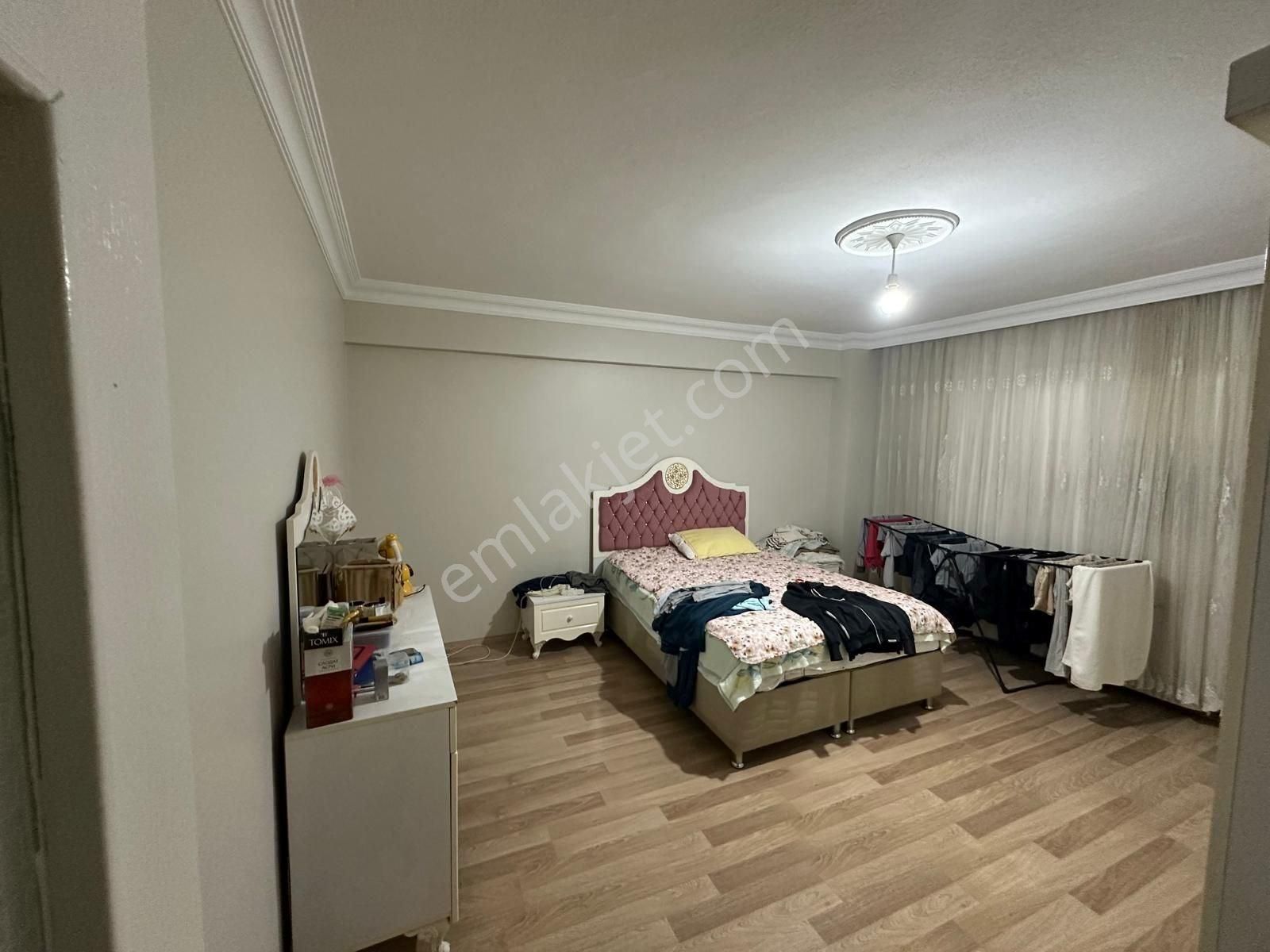 Esenyurt Saadetdere Turgut Özal Mahallesinde Toriuma ,metrobüs E Yakın Kiralık 3+1 130 M2 Daire - Görsel 26