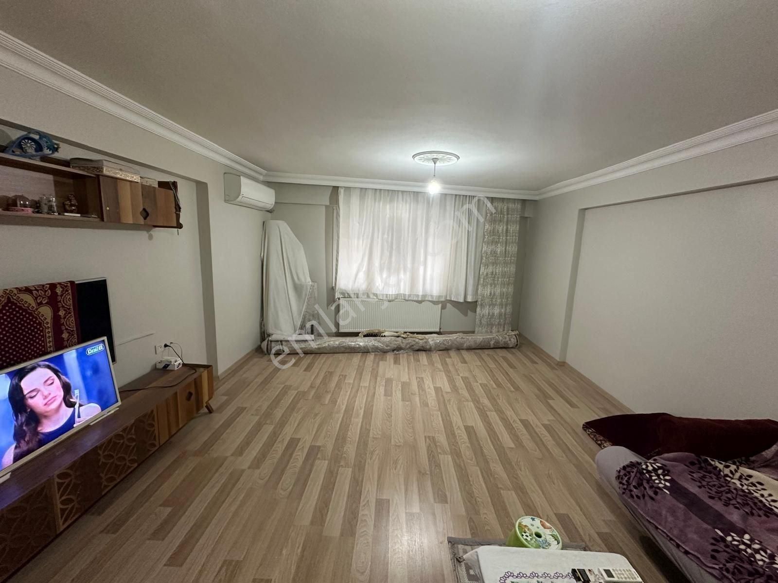 Esenyurt Saadetdere Turgut Özal Mahallesinde Toriuma ,metrobüs E Yakın Kiralık 3+1 130 M2 Daire - Görsel 20