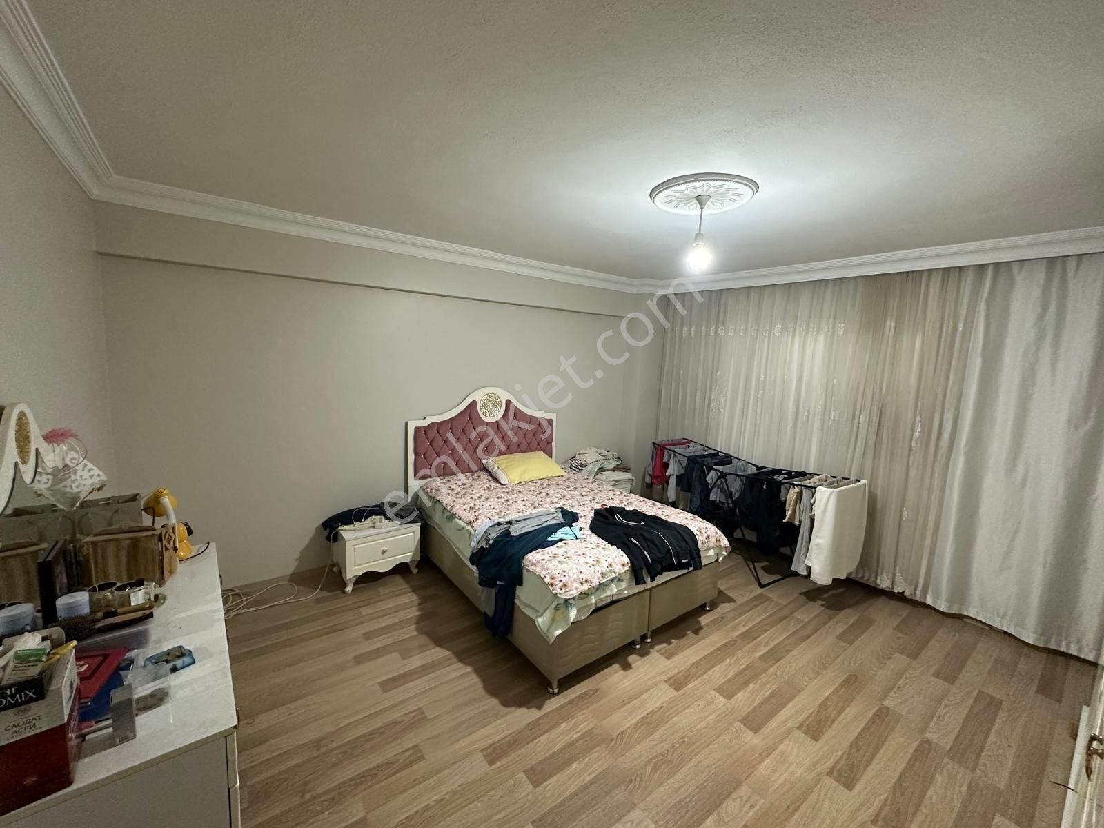 Esenyurt Saadetdere Turgut Özal Mahallesinde Toriuma ,metrobüs E Yakın Kiralık 3+1 130 M2 Daire - Görsel 29