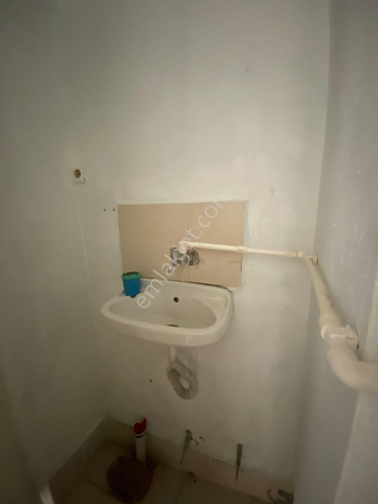 Karabağlar Sariyer Mah Kiralık Dukkan - Görsel 6