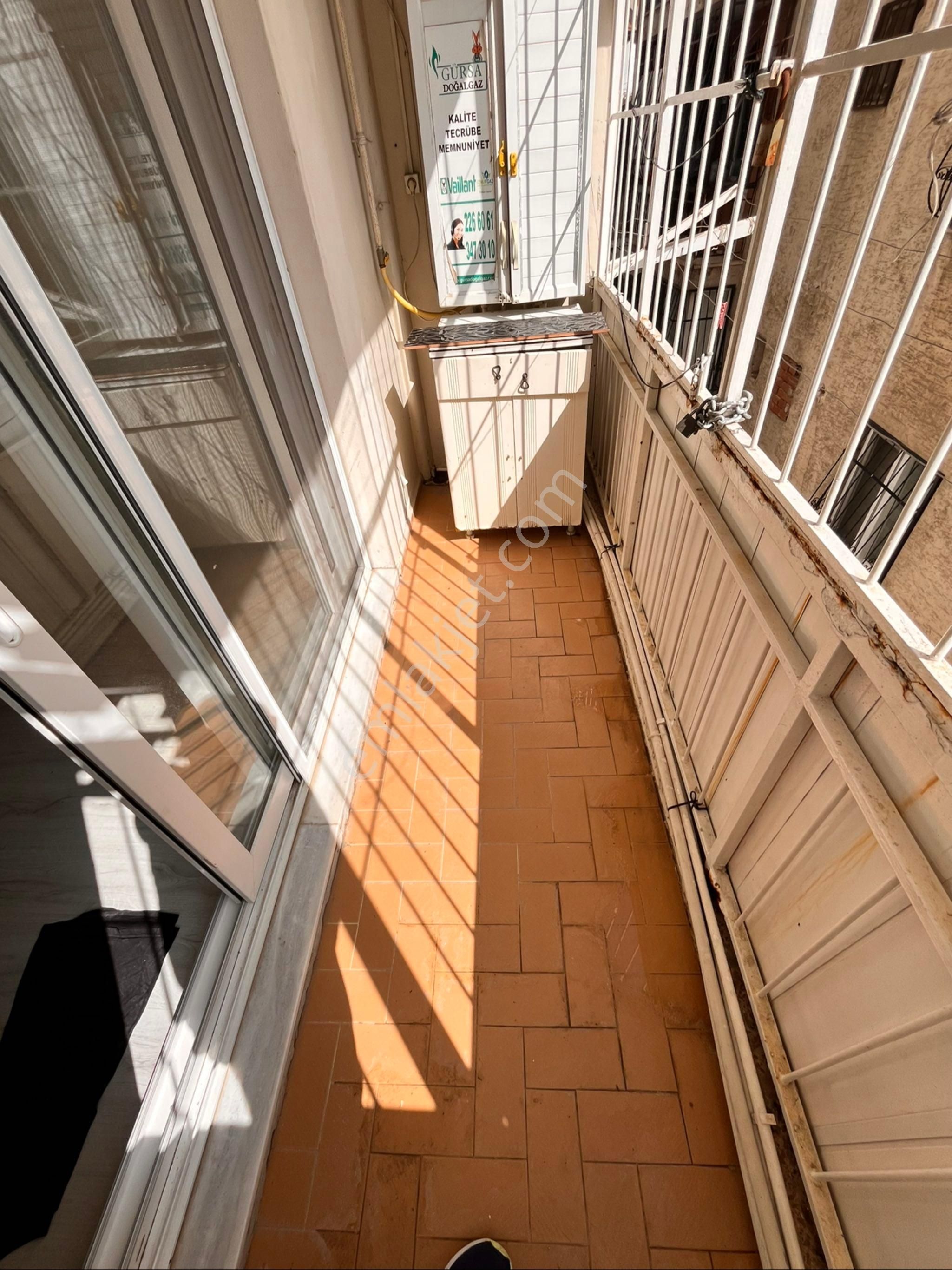 Atilla Mahallesinde 3+1 125m2 Temiz Bakımlı D.gazlı Arakat Daire - Görsel 32