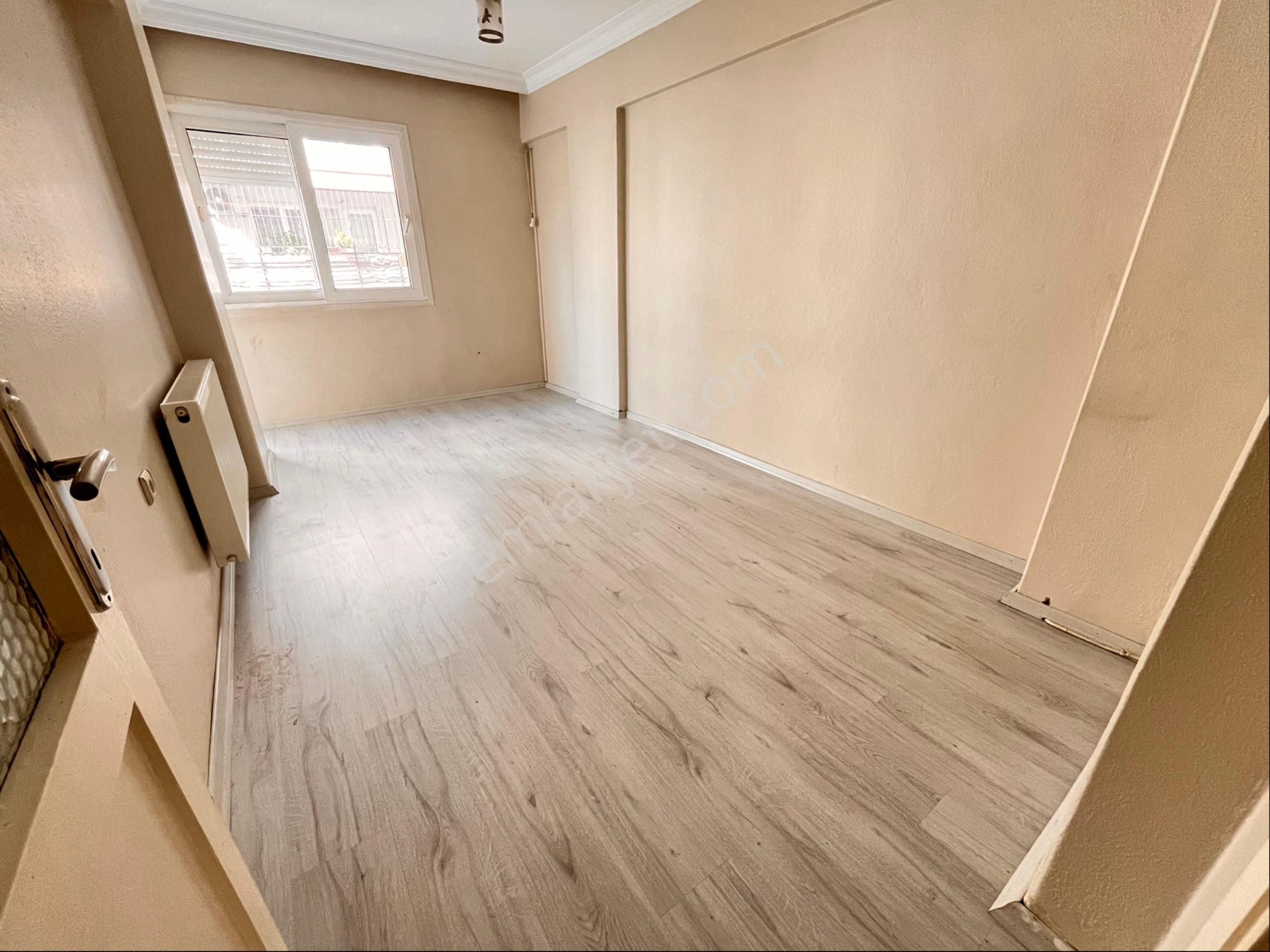 Atilla Mahallesinde 3+1 125m2 Temiz Bakımlı D.gazlı Arakat Daire - Görsel 15