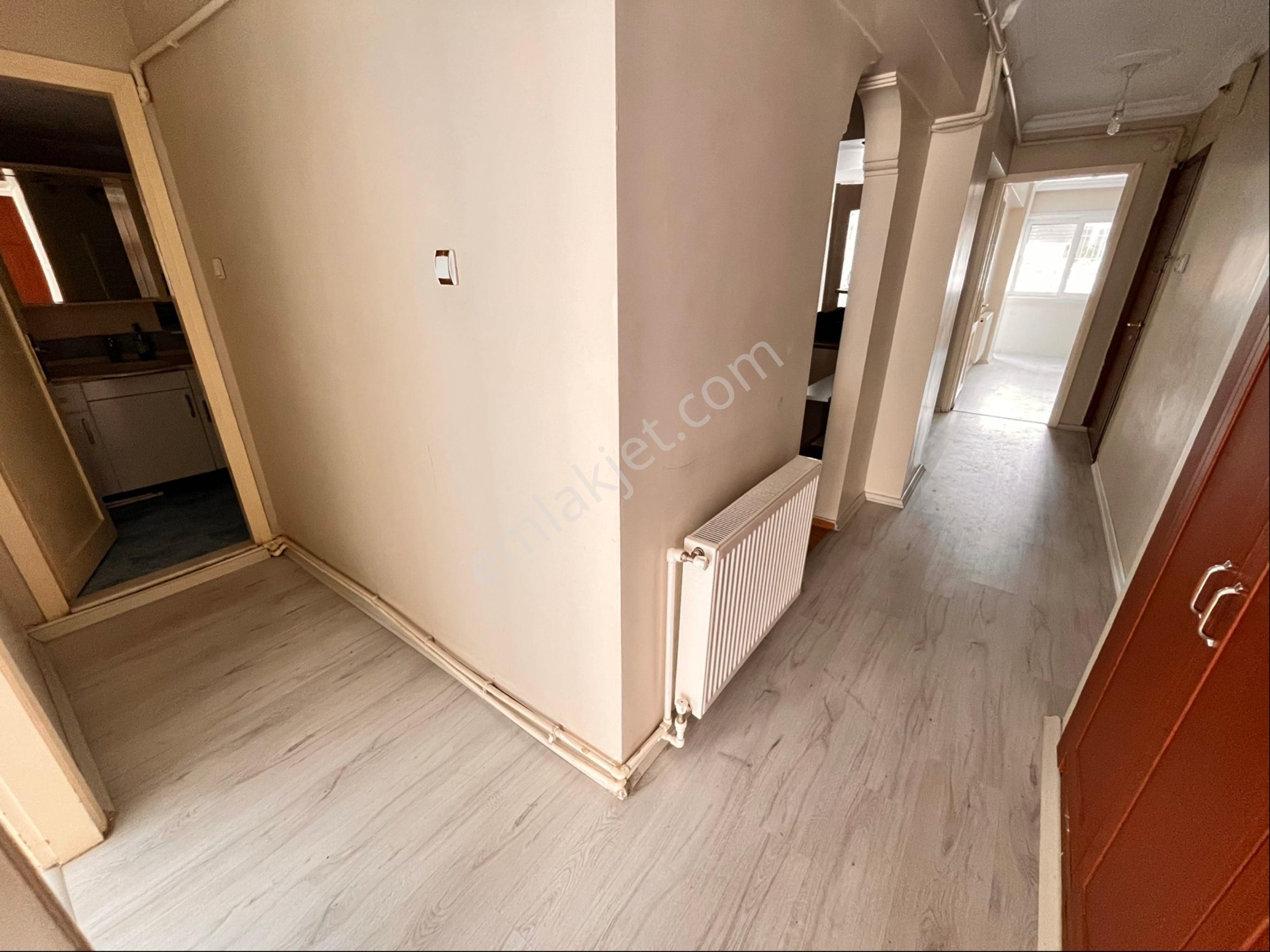 Atilla Mahallesinde 3+1 125m2 Temiz Bakımlı D.gazlı Arakat Daire - Görsel 24