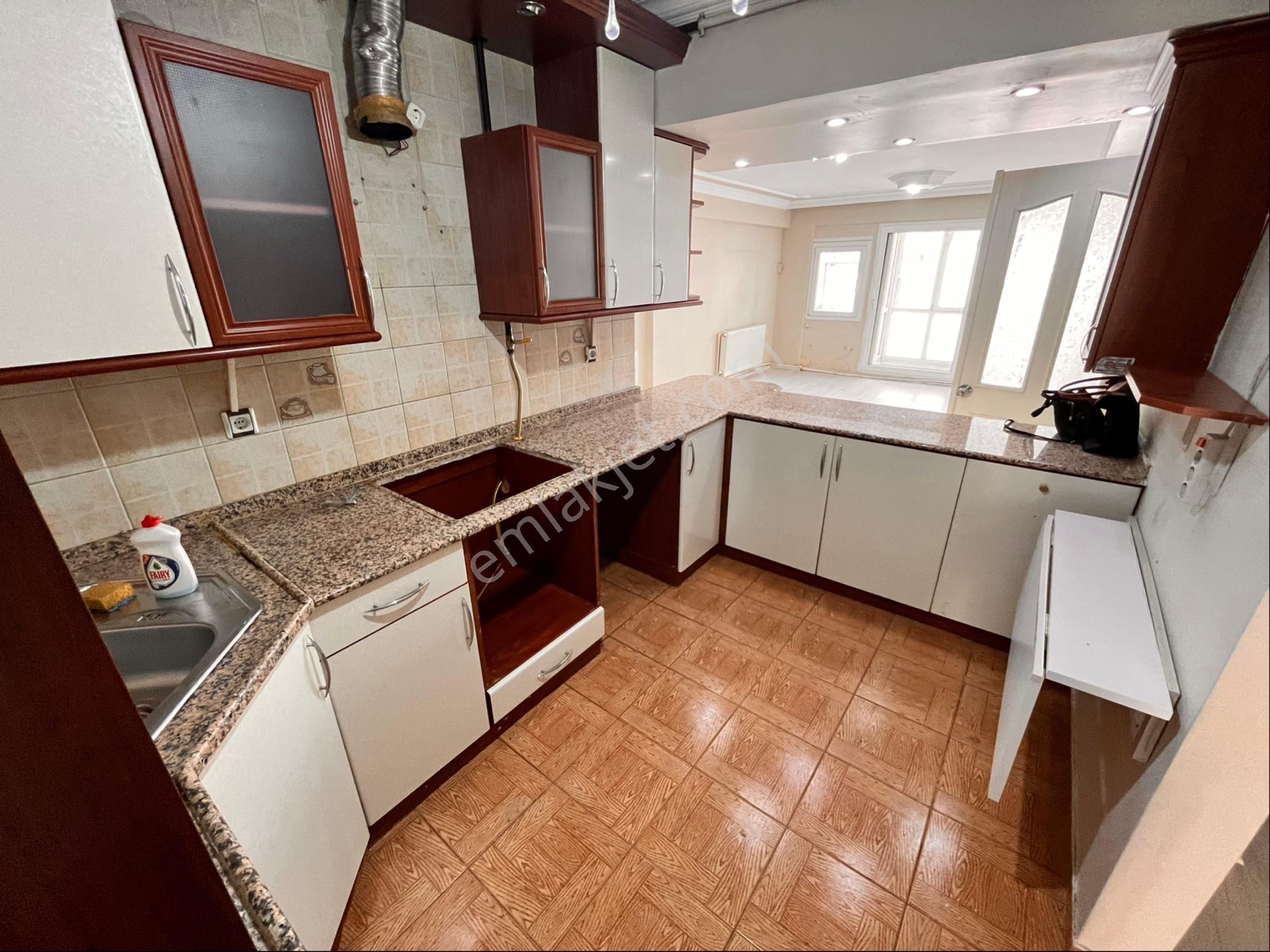 Atilla Mahallesinde 3+1 125m2 Temiz Bakımlı D.gazlı Arakat Daire - Görsel 6