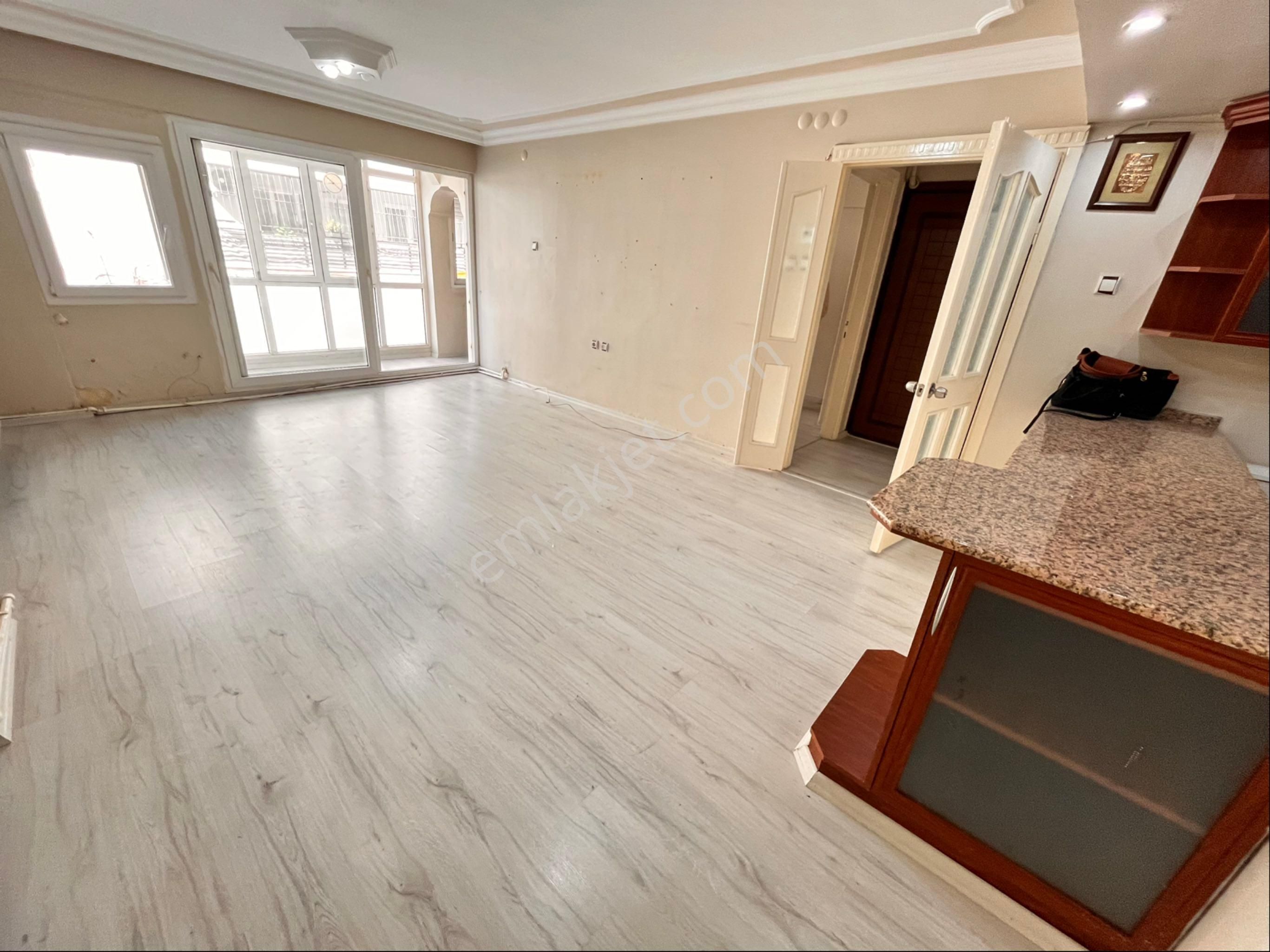 Atilla Mahallesinde 3+1 125m2 Temiz Bakımlı D.gazlı Arakat Daire - Görsel 4