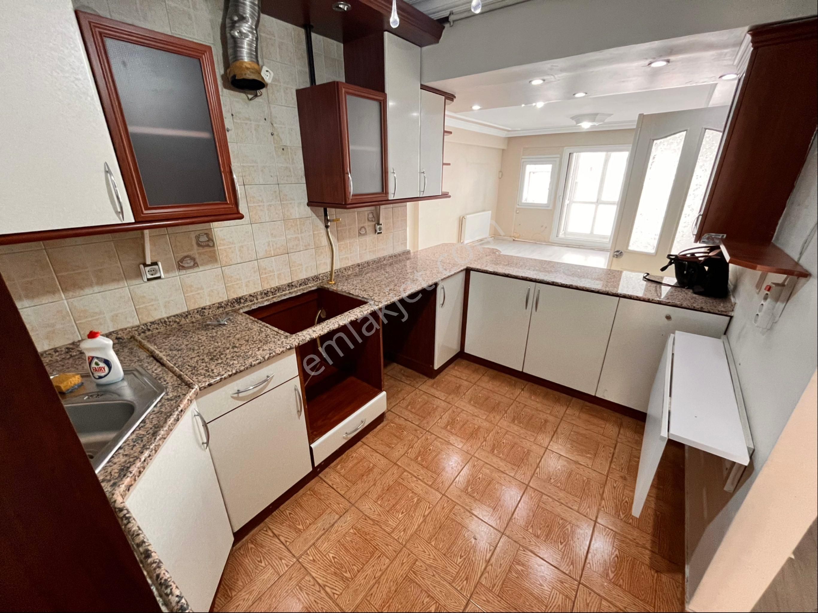 Atilla Mahallesinde 3+1 125m2 Temiz Bakımlı D.gazlı Arakat Daire - Görsel 12