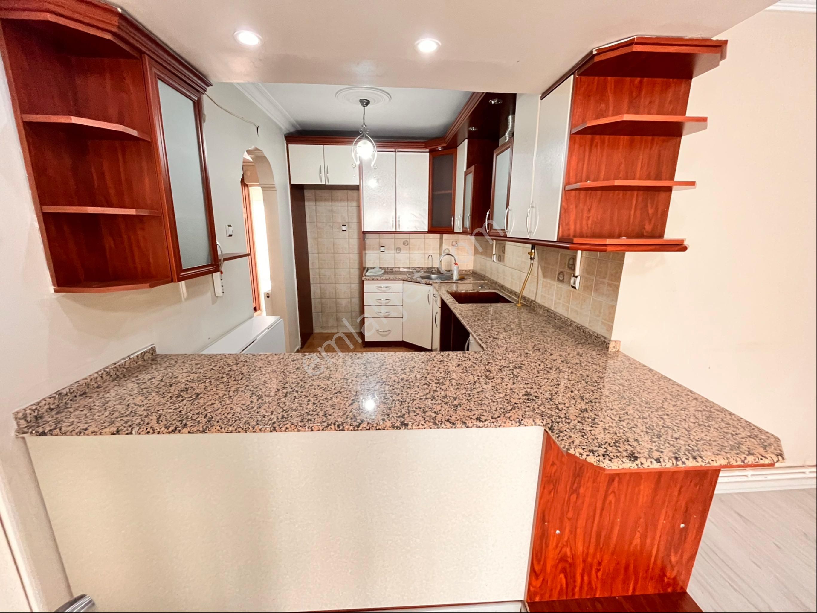 Atilla Mahallesinde 3+1 125m2 Temiz Bakımlı D.gazlı Arakat Daire - Görsel 10