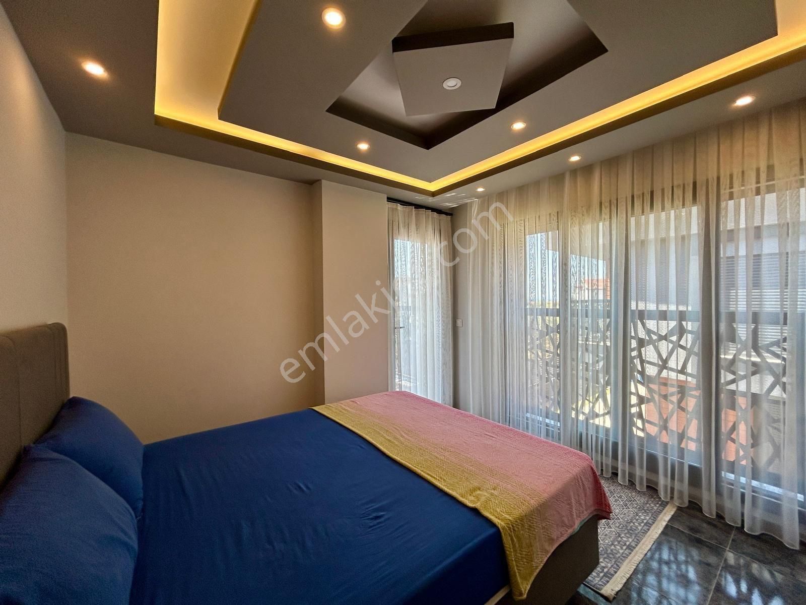 Kuşadası Davutlar’da İç Mimar Tasarımlı | Özel Havuzlu | Full Eşyalı | 3 Banyo Wc | Lüks 4+1 Villa - Görsel 19