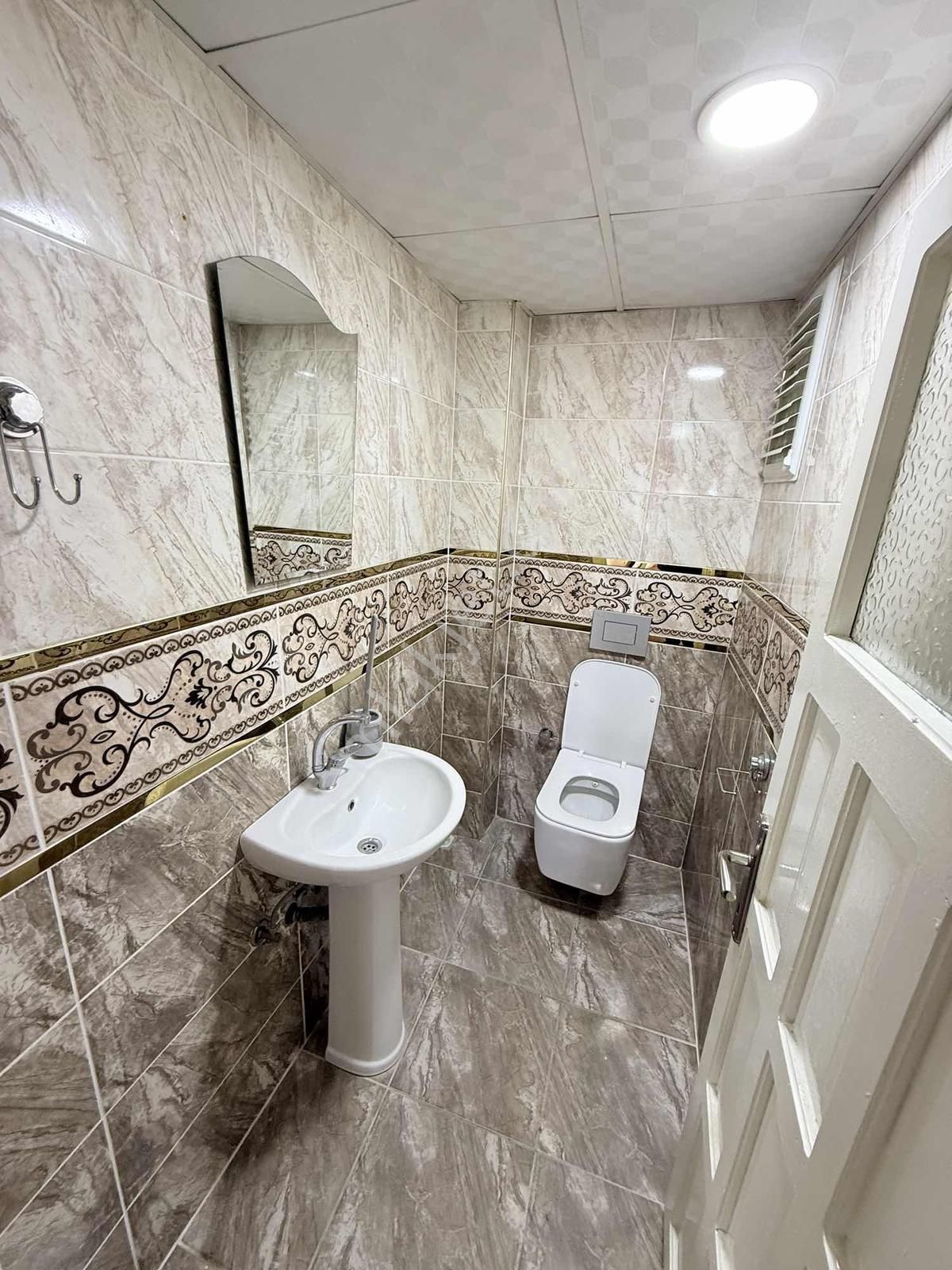 Bergamanın Kalbi Boblingen Caddesinde Full Yapalı 3+1 Daire - Görsel 25