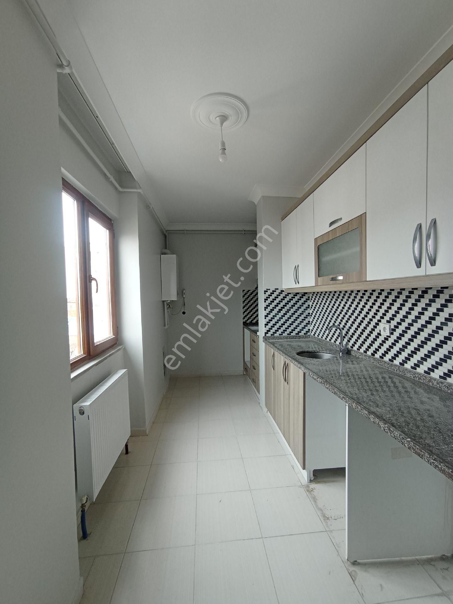 Taşoluk Belediyesi Yanı 2+1 Kiralık Daire 95 M² Asansörlü - Görsel 10