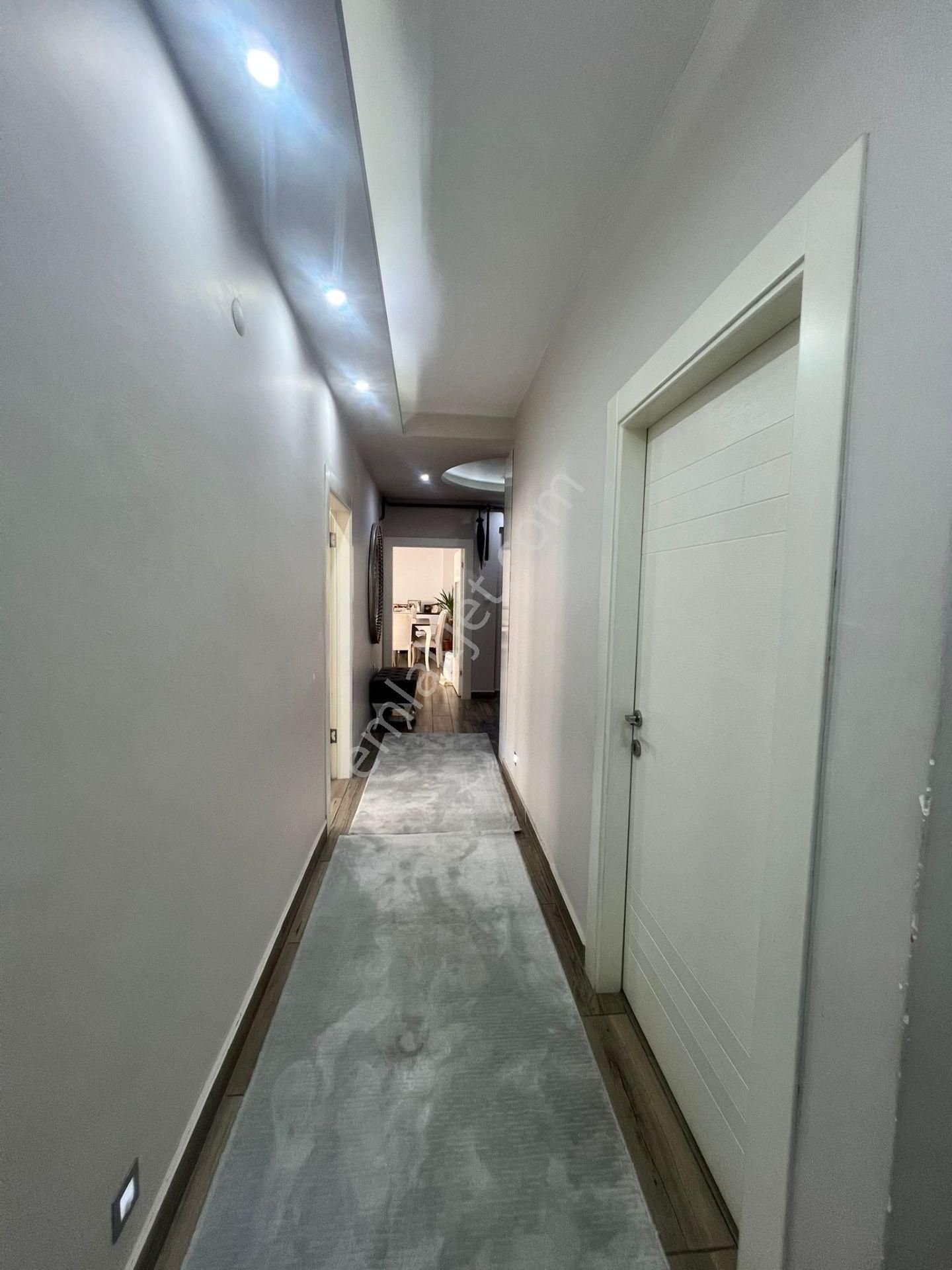 Karınca'dan Gazi Mh'de Doğalgazlı Deniz Manzaralı 4+1 Satılık - Görsel 16