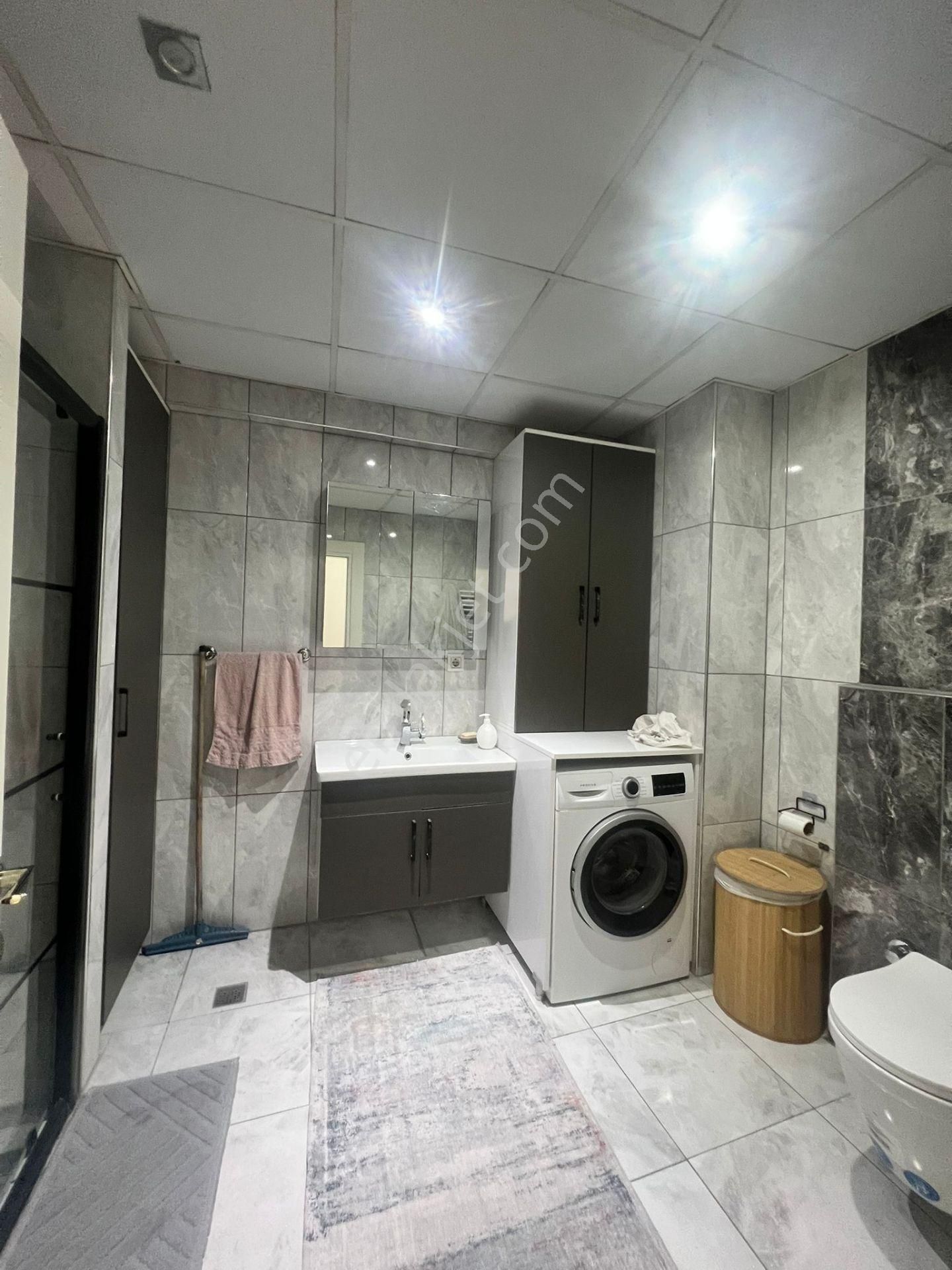 Karınca'dan Gazi Mh'de Doğalgazlı Deniz Manzaralı 4+1 Satılık - Görsel 13