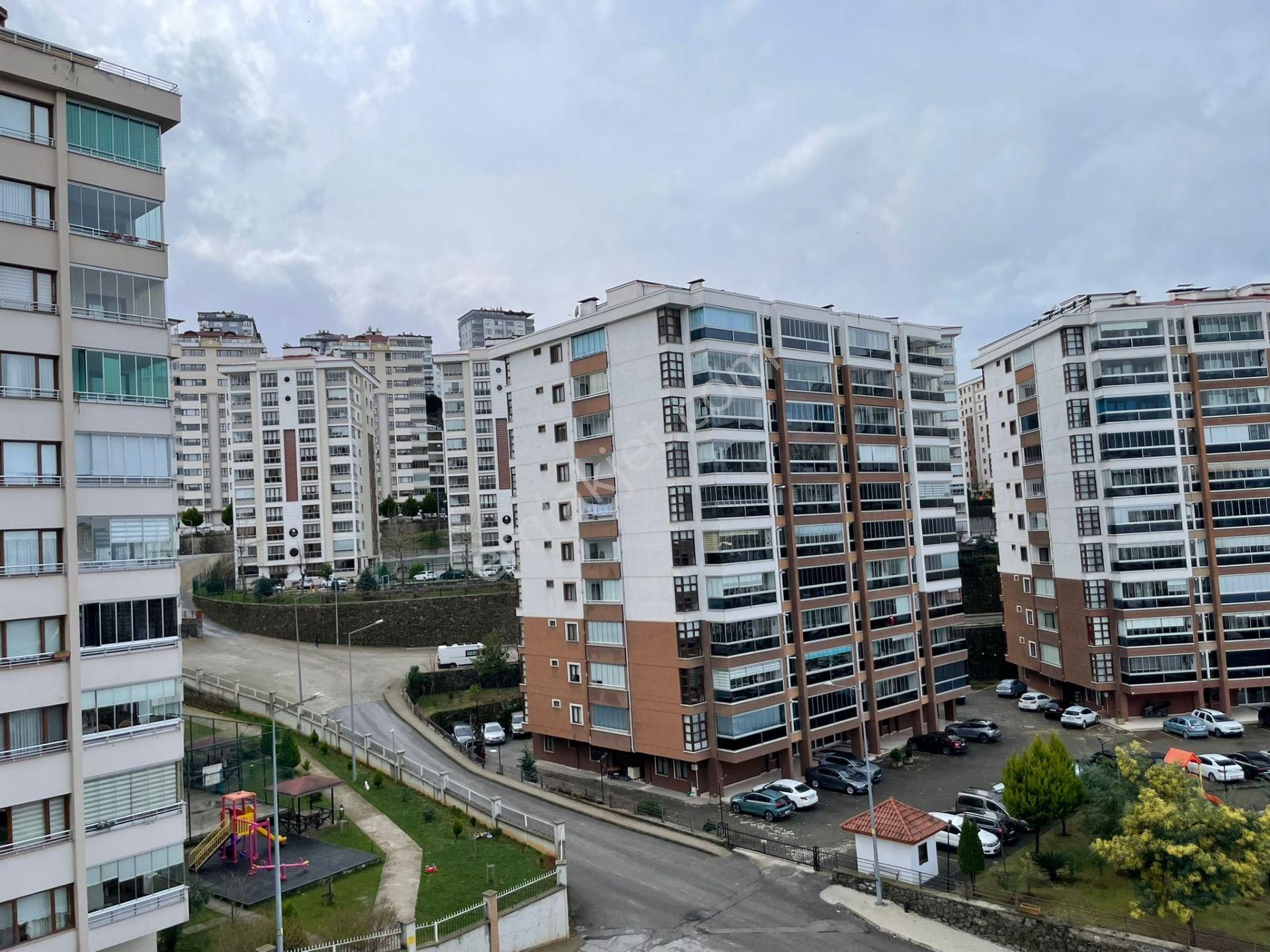 Çukurçayır Mahallesinde Satlık Lüx Daire