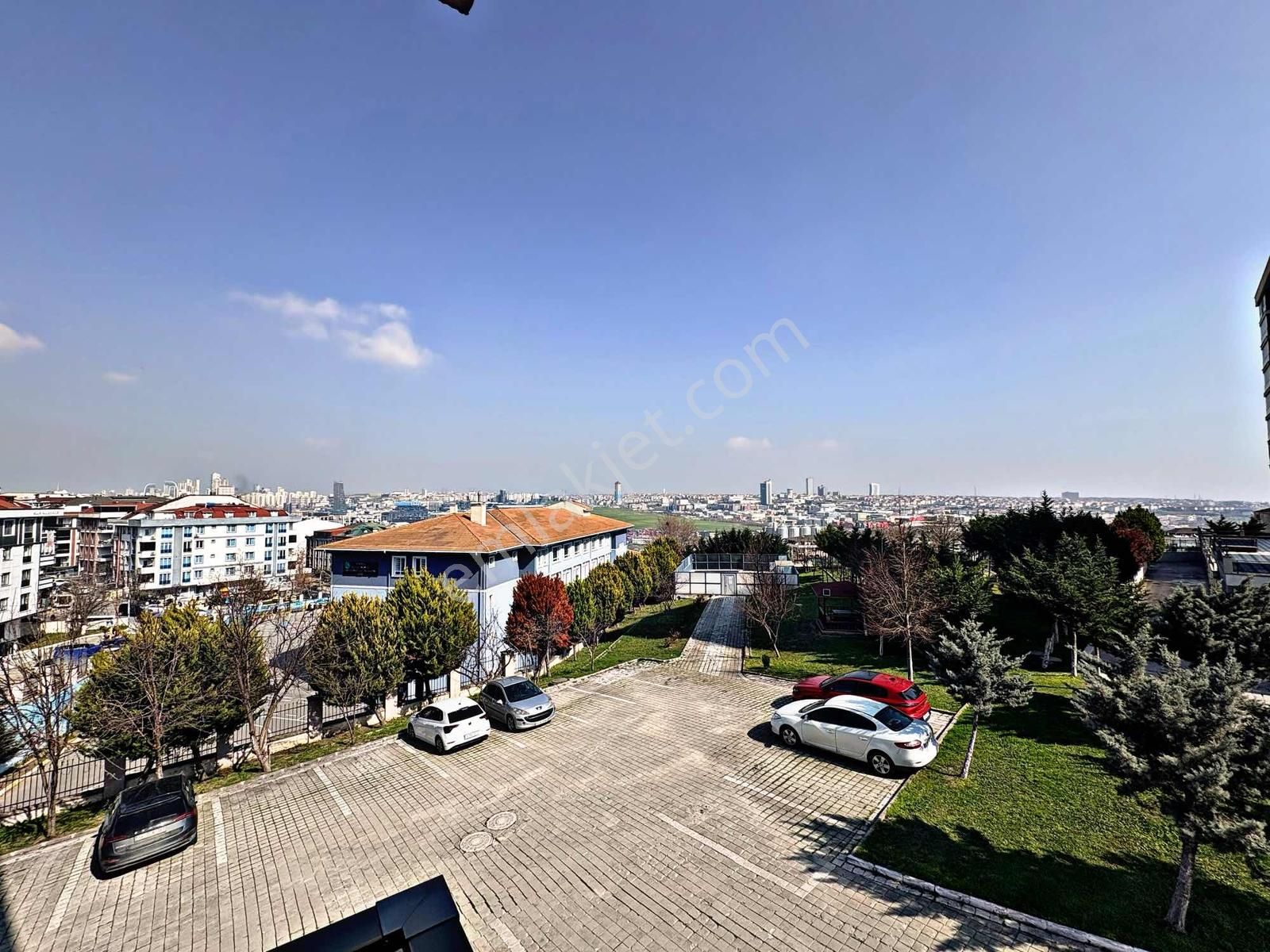 Beylikdüzü | Havuzlu Site İçerisinde Şehir Manzaralı Satılık 2+1 - Görsel 23