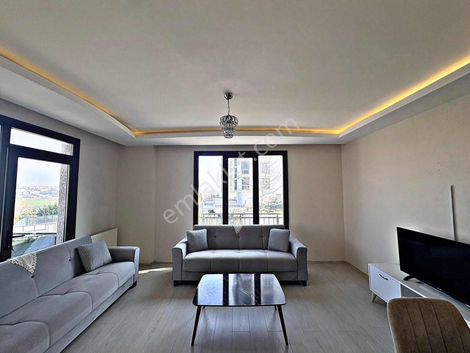 Beylikdüzü | Havuzlu Site İçerisinde Şehir Manzaralı Satılık 2+1 - Görsel 13