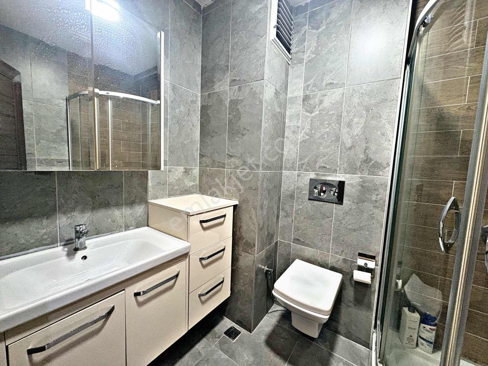 Beylikdüzü | Havuzlu Site İçerisinde Şehir Manzaralı Satılık 2+1 - Görsel 12