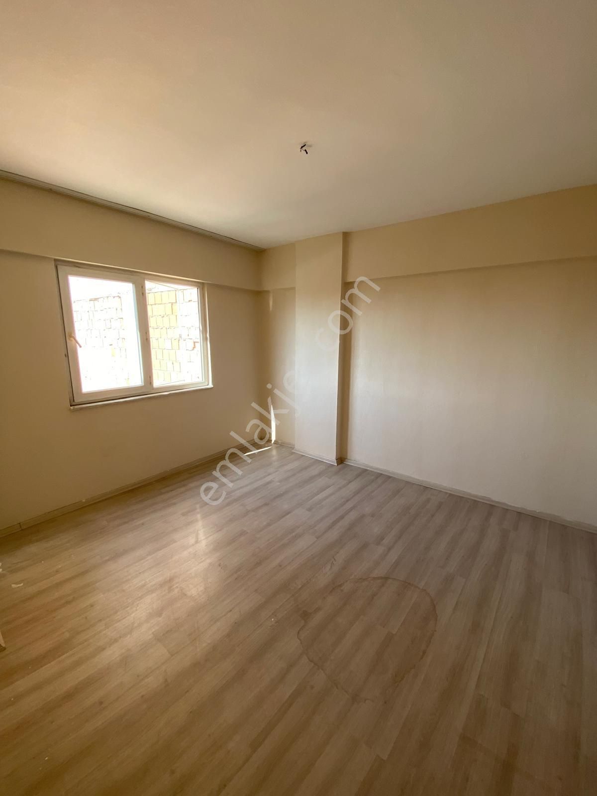 Karaçay Mahallesi Hürriyet Caddesi Üzeri Asansörlü 3. Kat 3+1 Klimalı Daire - Görsel 4