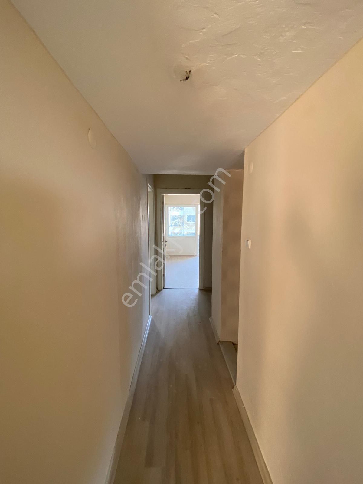 Karaçay Mahallesi Hürriyet Caddesi Üzeri Asansörlü 3. Kat 3+1 Klimalı Daire - Görsel 13