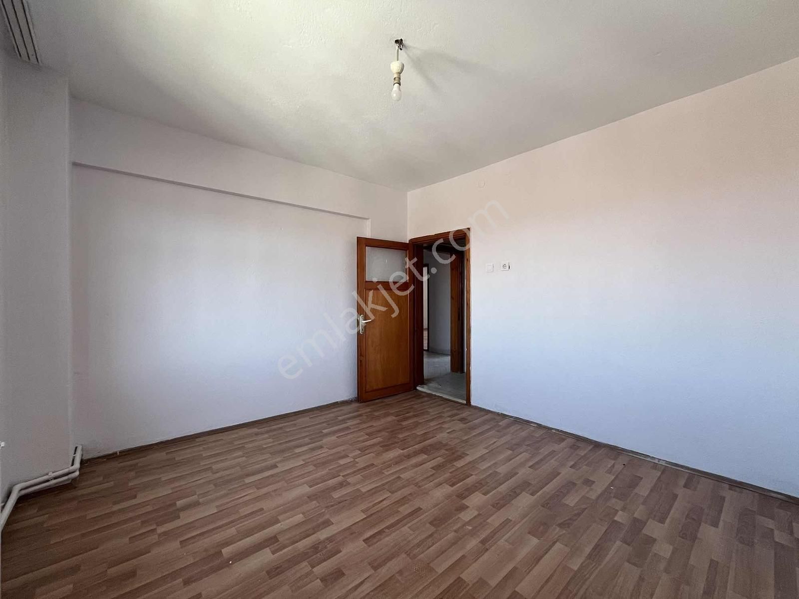 Ekerden Balsu Bulvarında Geniş 2+1 Depozitosuz Kiralık - Görsel 31