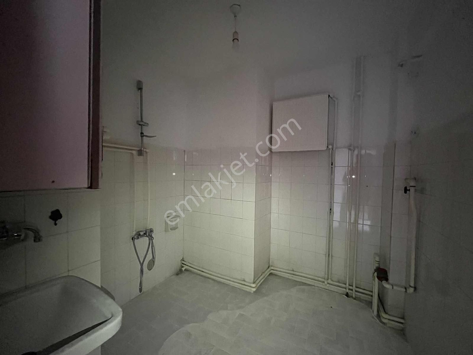 Ekerden Balsu Bulvarında Geniş 2+1 Depozitosuz Kiralık - Görsel 27
