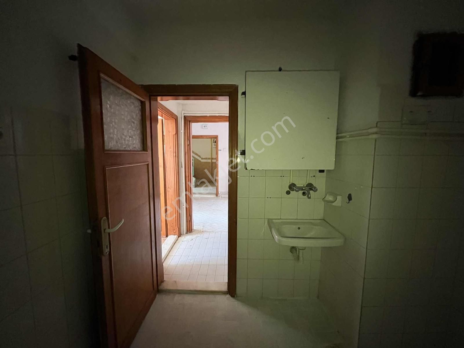 Ekerden Balsu Bulvarında Geniş 2+1 Depozitosuz Kiralık - Görsel 25