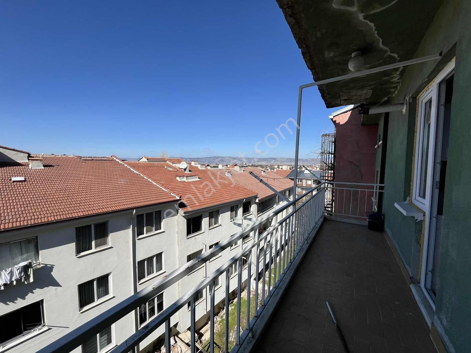 Ekerden Balsu Bulvarında Geniş 2+1 Depozitosuz Kiralık - Görsel 2