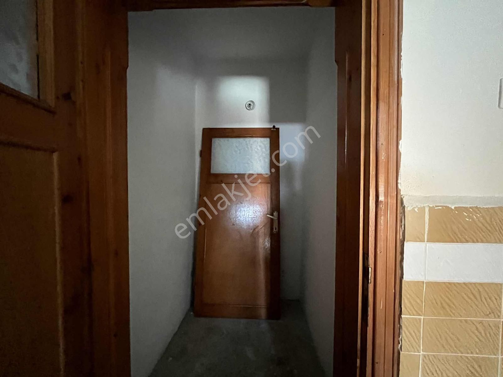 Ekerden Balsu Bulvarında Geniş 2+1 Depozitosuz Kiralık - Görsel 13