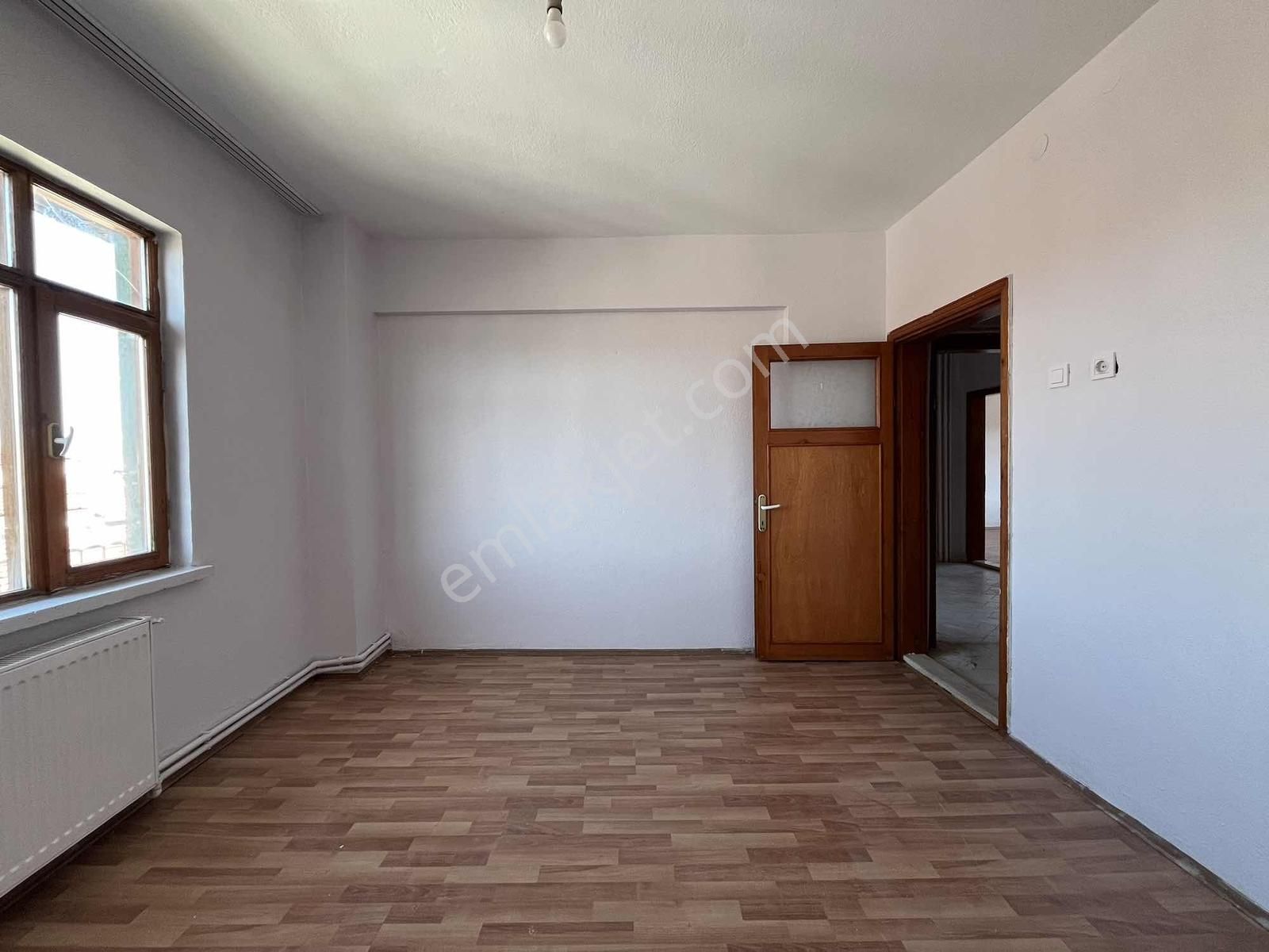 Ekerden Balsu Bulvarında Geniş 2+1 Depozitosuz Kiralık - Görsel 30