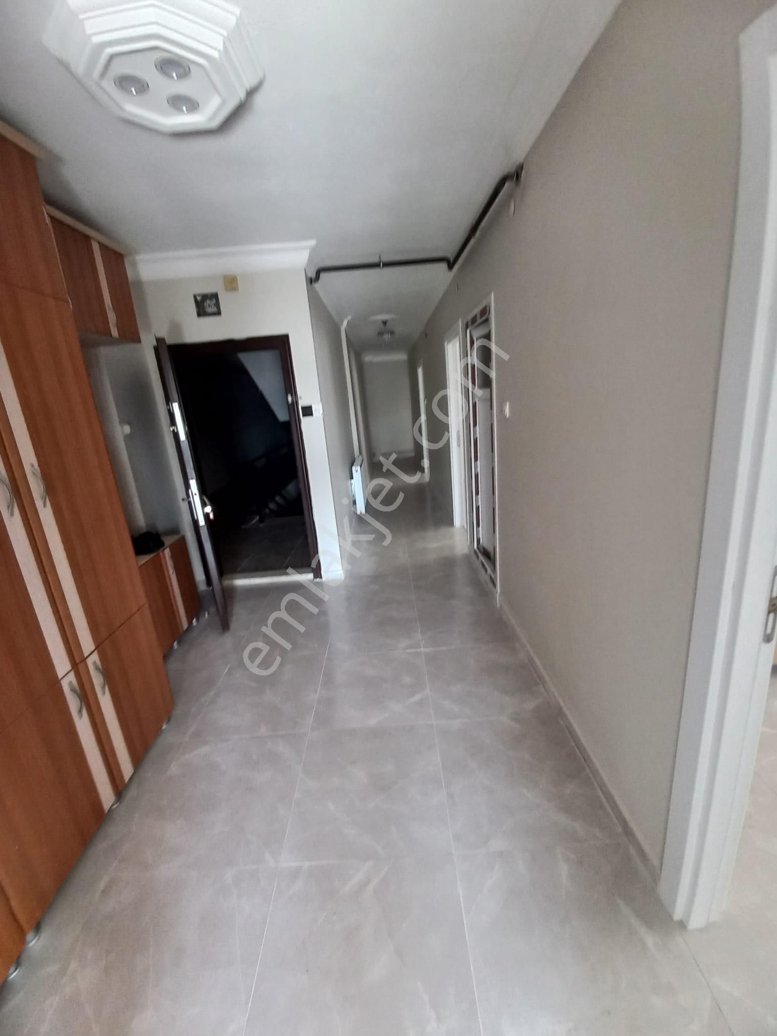 Vega'dan Anayol Üstünde Doğğalgazlı Kiralık 3+1 Daire - Görsel 17