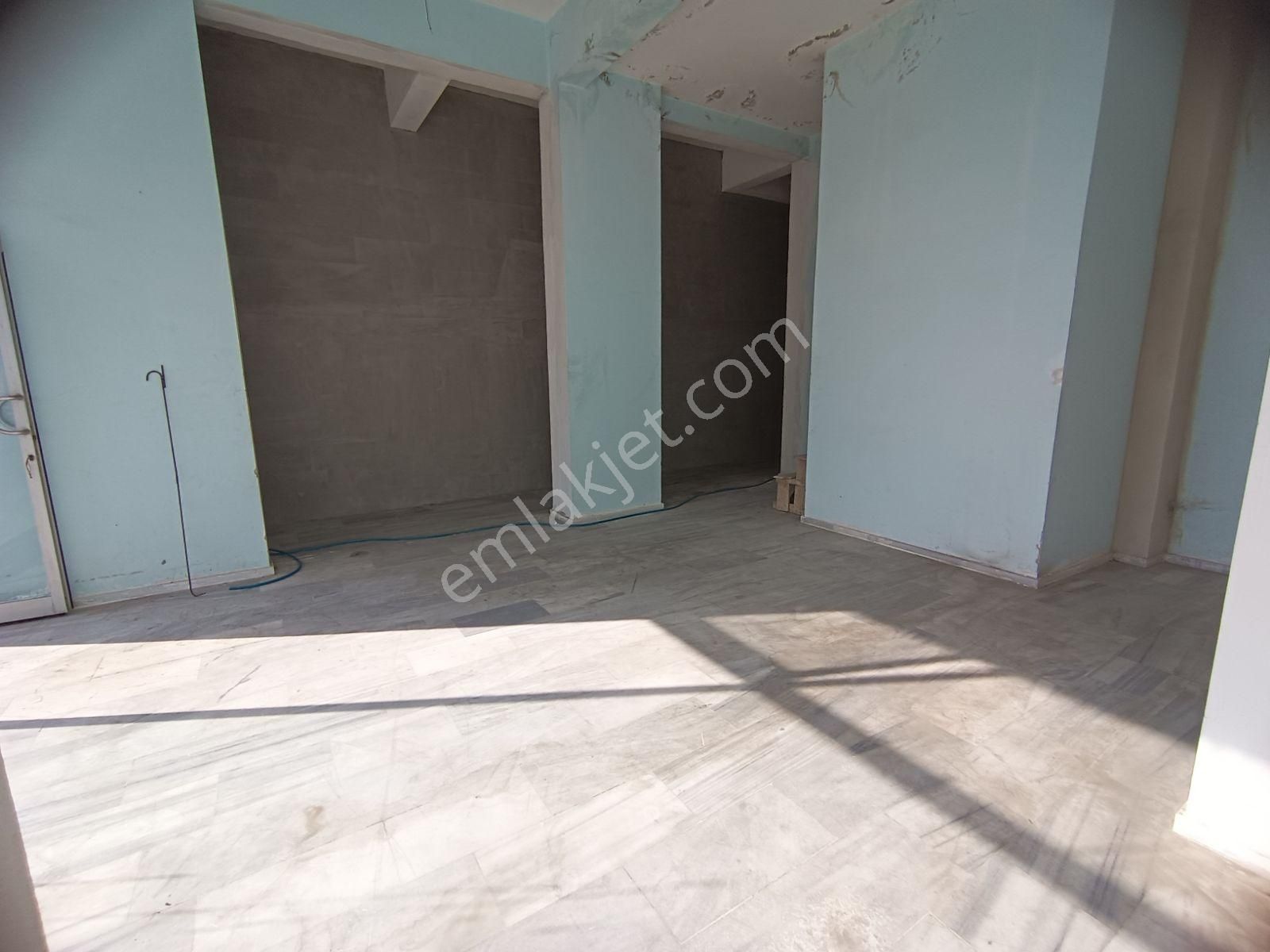 Otuz4'ten Merkezi Ve İşlek Lokasyonda Kiralık Depolu İşyeri - Görsel 10