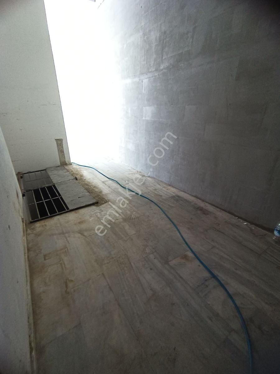 Otuz4'ten Merkezi Ve İşlek Lokasyonda Kiralık Depolu İşyeri - Görsel 24