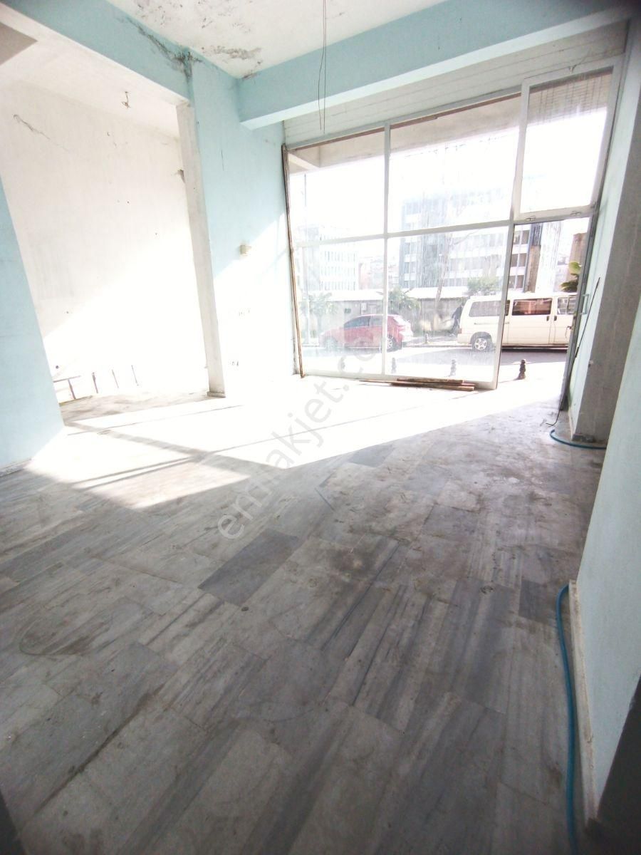 Otuz4'ten Merkezi Ve İşlek Lokasyonda Kiralık Depolu İşyeri - Görsel 3