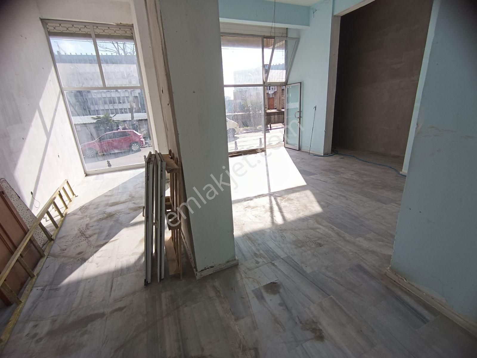 Otuz4'ten Merkezi Ve İşlek Lokasyonda Kiralık Depolu İşyeri - Görsel 7