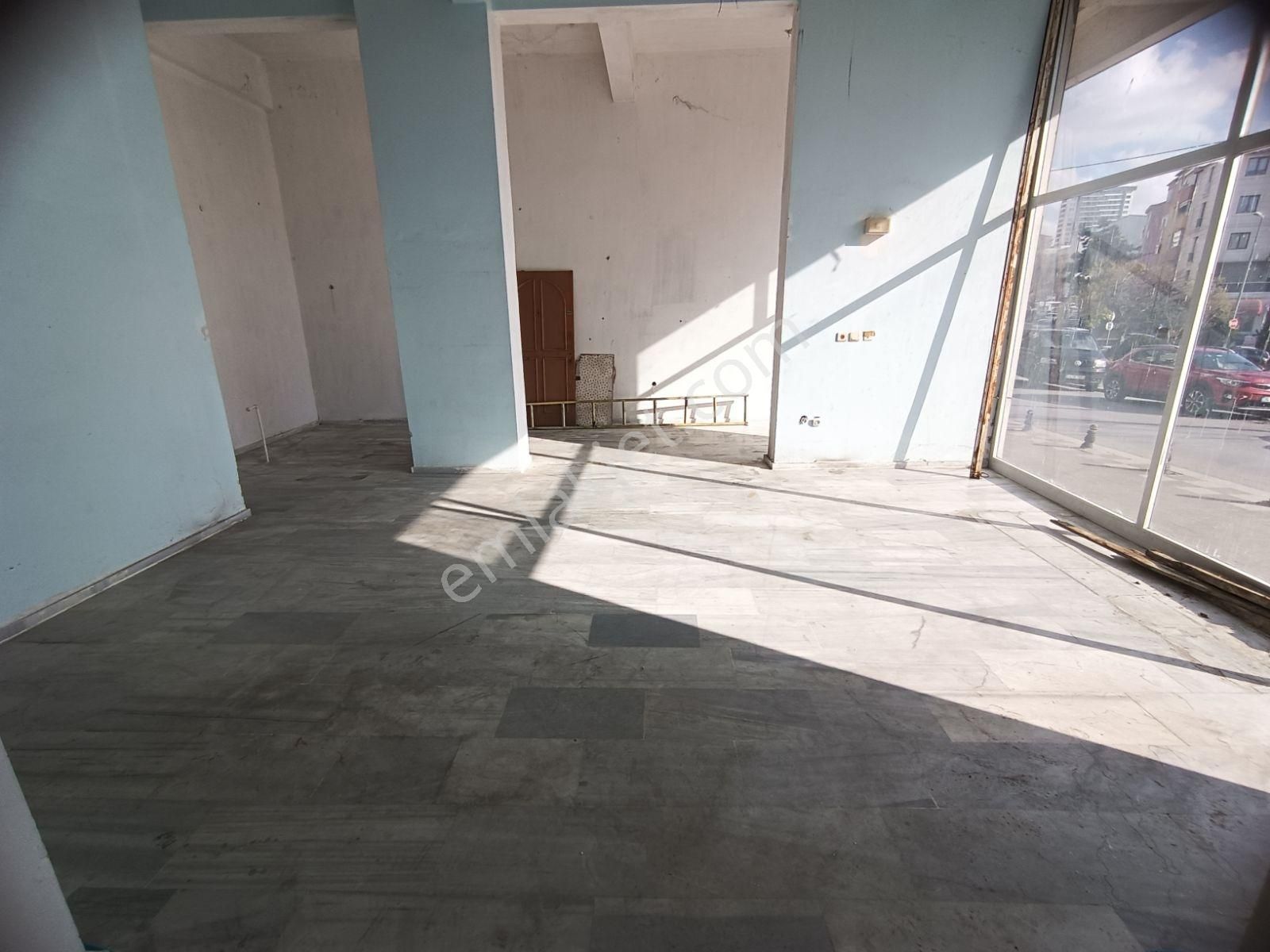 Otuz4'ten Merkezi Ve İşlek Lokasyonda Kiralık Depolu İşyeri - Görsel 4