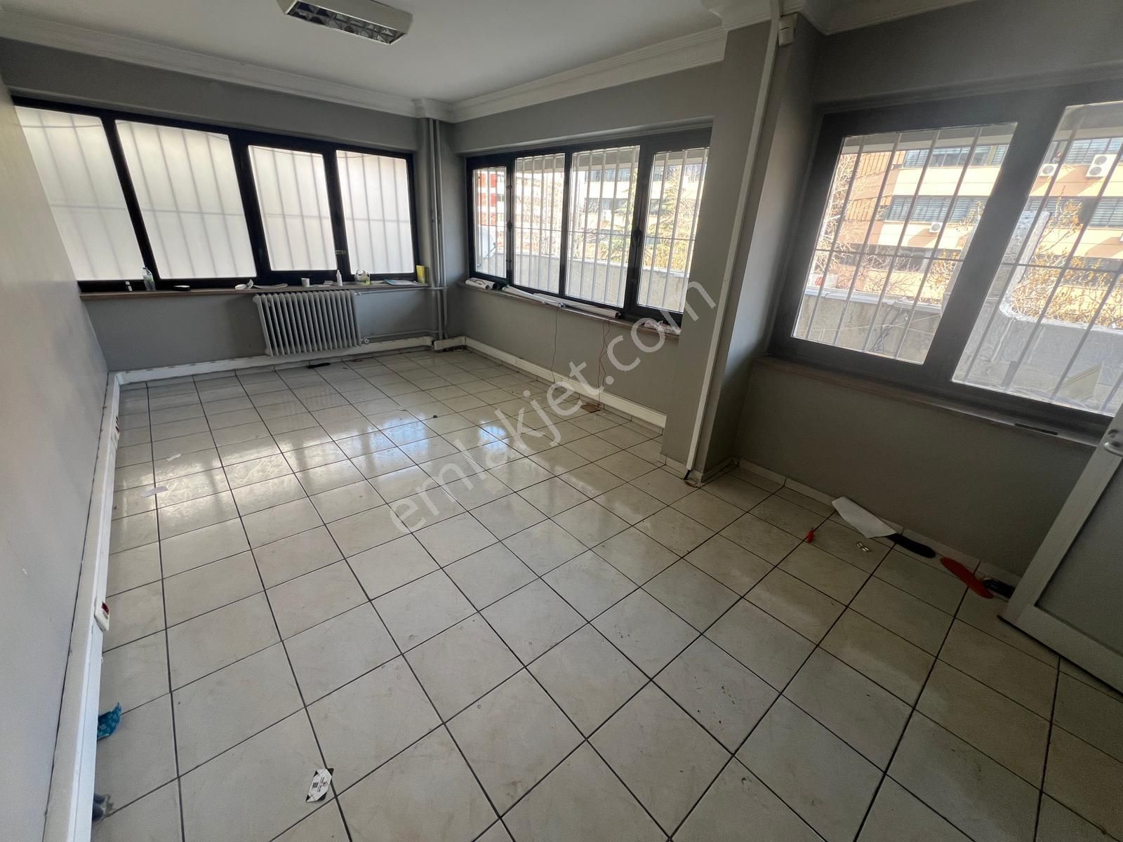 Merkez Adalhanda 2 Katlı Tabela Değeri Yüksek Kiralık Dükkan - Görsel 12