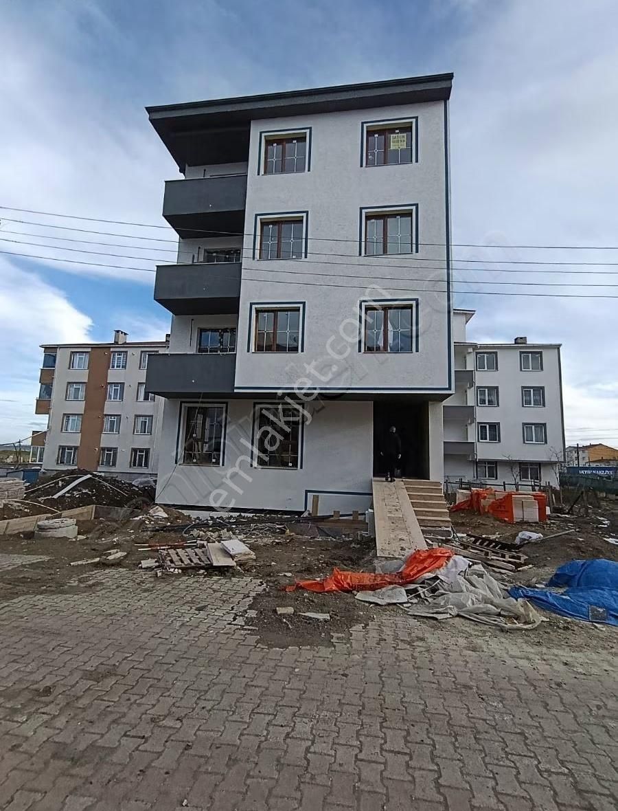 Yolcu Gayrimenkulden Satılık 3+1 Fırsat Daire