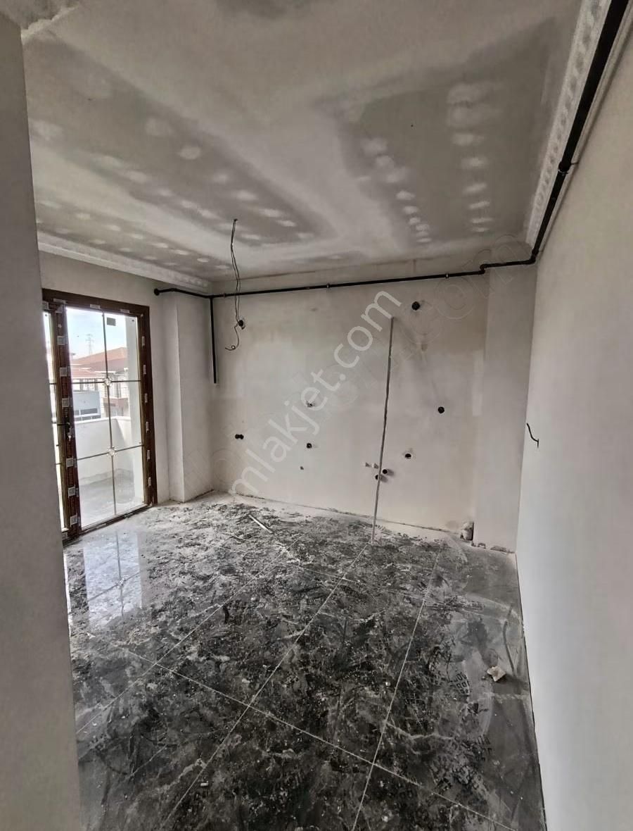 Yolcu Gayrimenkulden Satılık 3+1 Fırsat Daire - Görsel 4