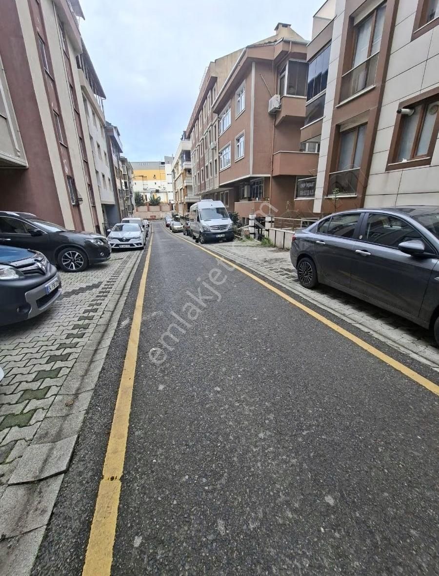 Metroya Yürüme Mesafesinde 1+1 Yüksek Giriş - Görsel 7