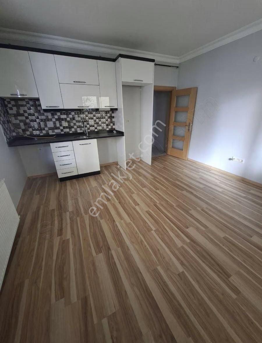 Metroya Yürüme Mesafesinde 1+1 Yüksek Giriş - Görsel 11