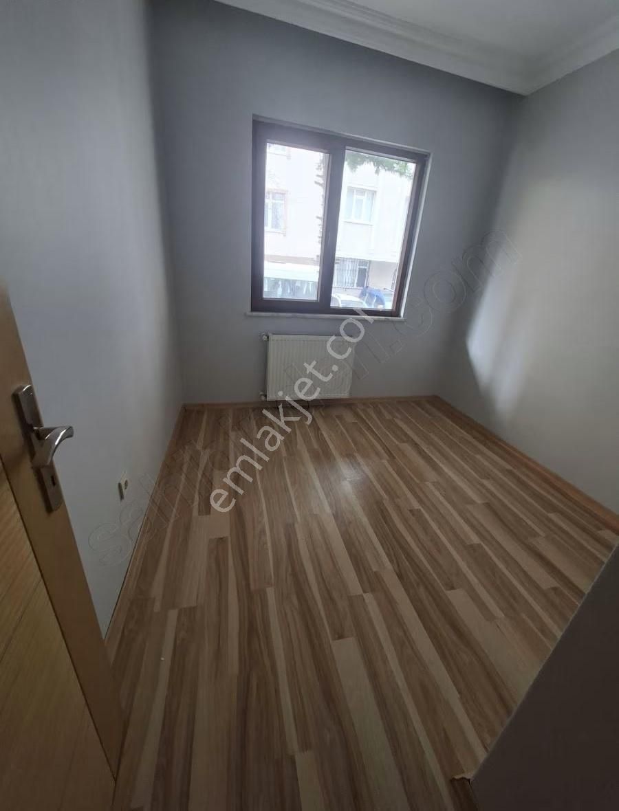 Metroya Yürüme Mesafesinde 1+1 Yüksek Giriş - Görsel 13