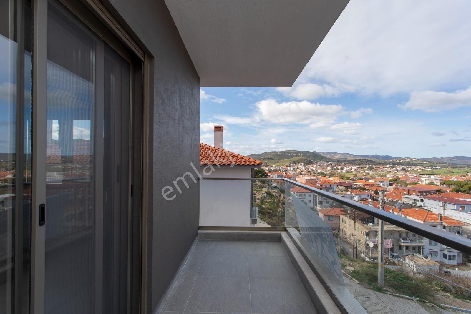 Foça Kazım Dirik Mah. 2+1 Kiralık Sıfır Daire - Görsel 9